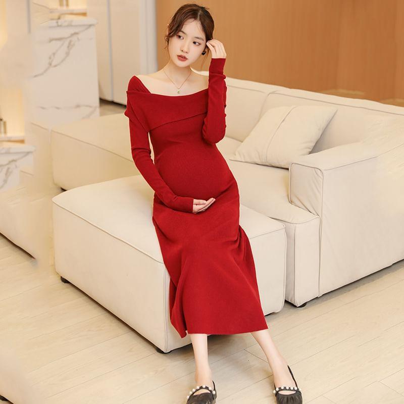 Maternity Long-Sleeve Square Neck Plain Midi Sheath Dress Product Image