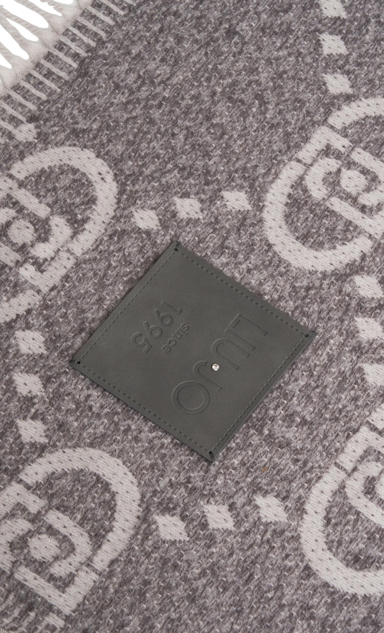 Scarf with logo print Product Image