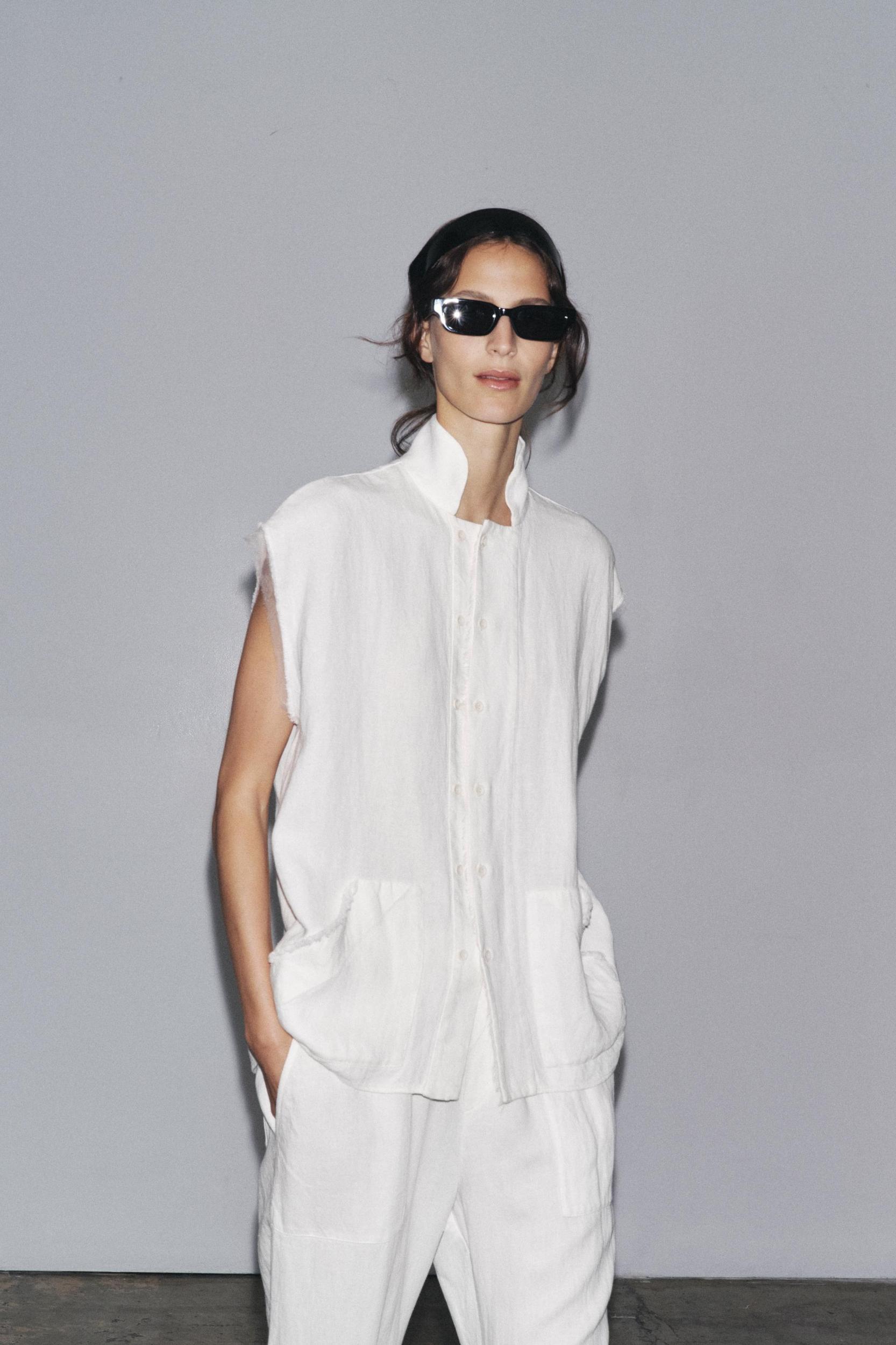 DOUBLE BUTTON LINEN PANTS Product Image