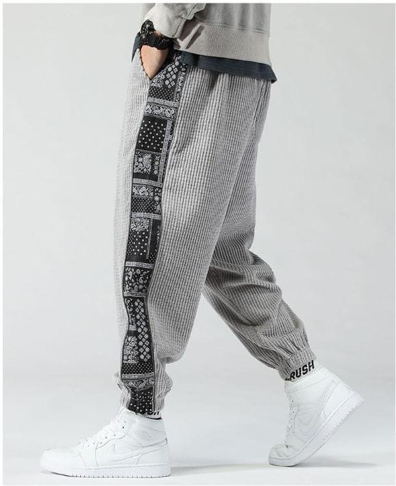 Mid Rise Paisley Print Panel Baggy Pants Product Image