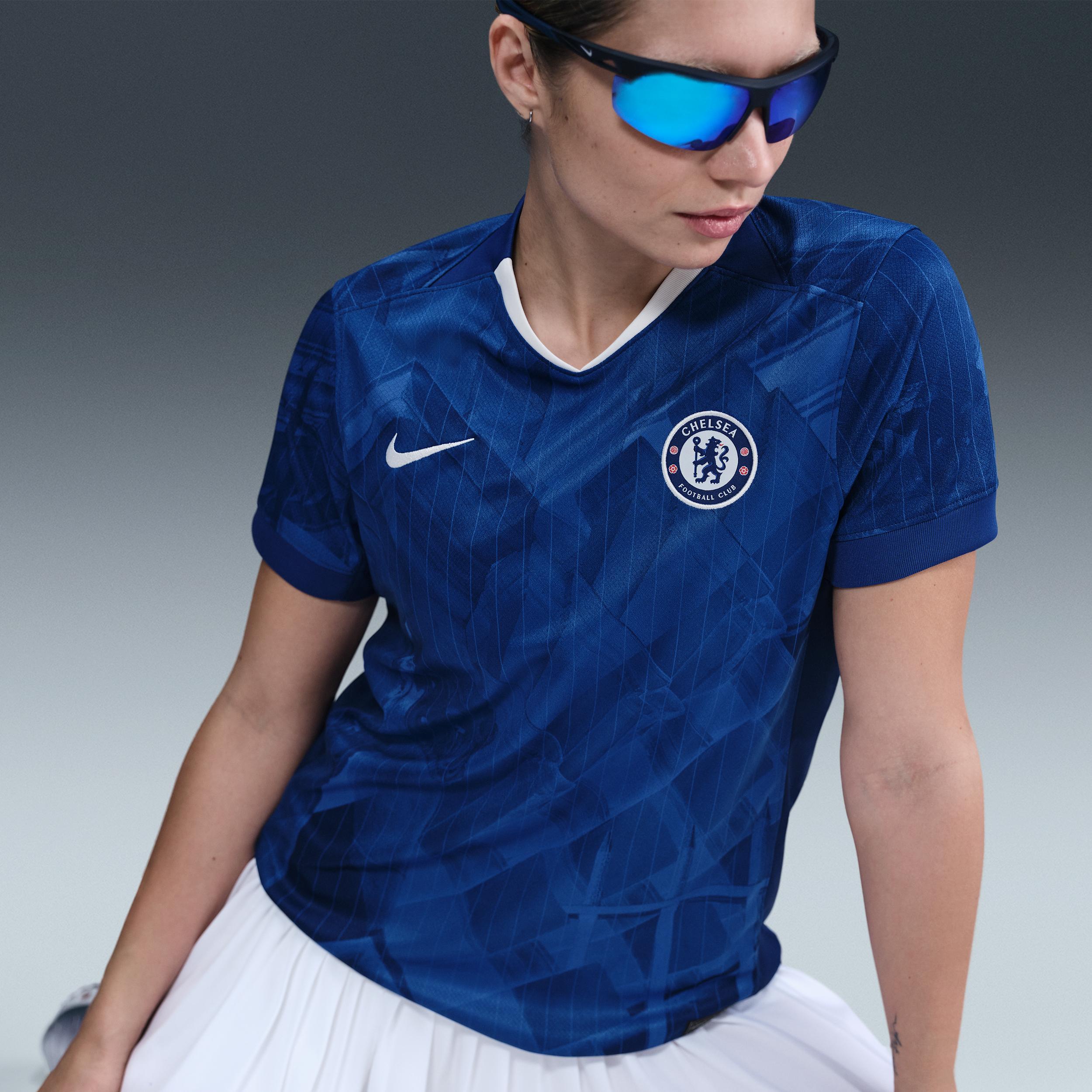 Chelsea FC 2025/26 Stadium Home Nike Women's Dri-FIT Soccer Replica Jersey Product Image
