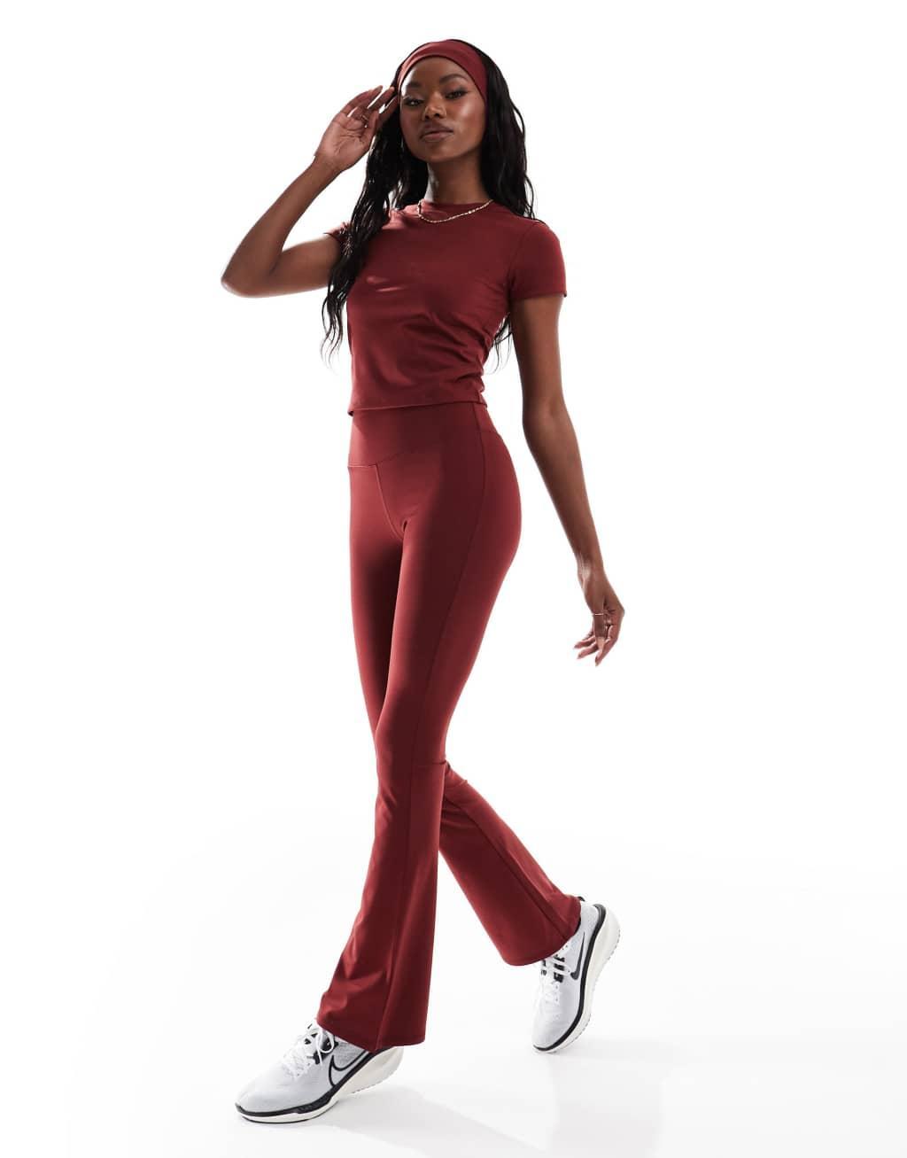 4505 Icon soft touch slim kick flare leggings in burgundy  Product Image