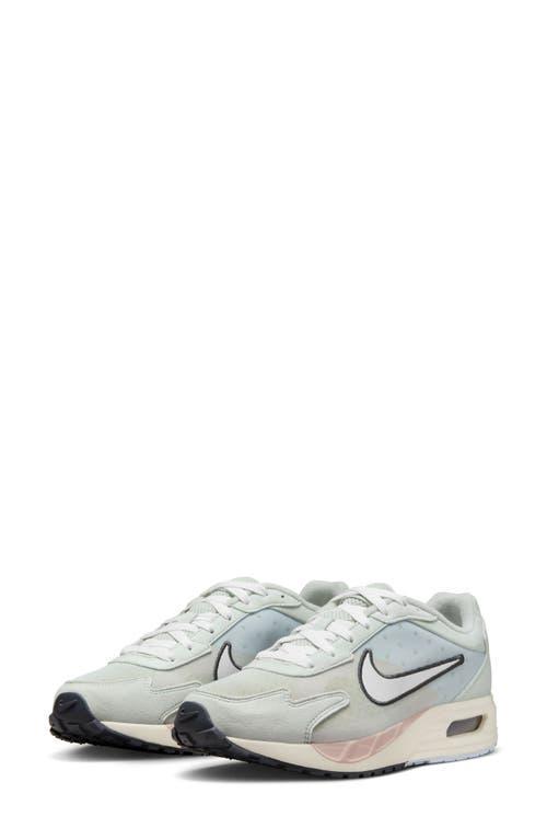 Nike Womens Air Max Solo - Shoes Silver/White Product Image