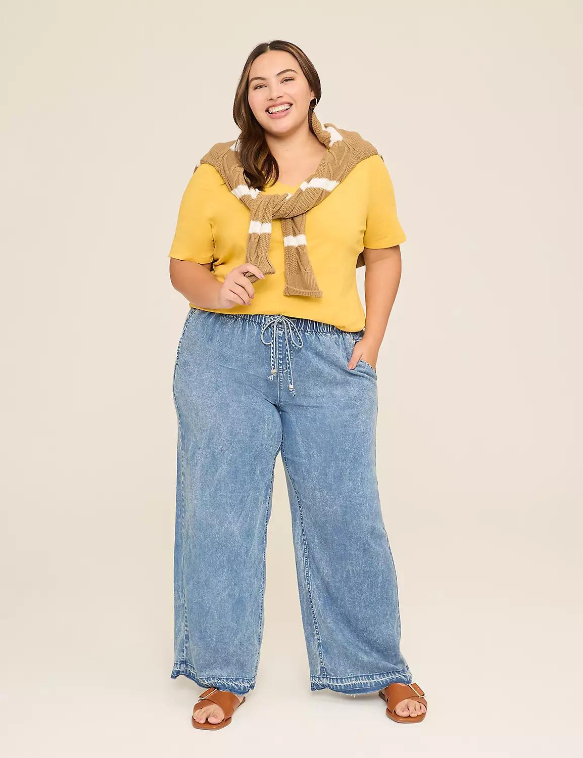 Perfect Sleeve V-Neck Tee Product Image