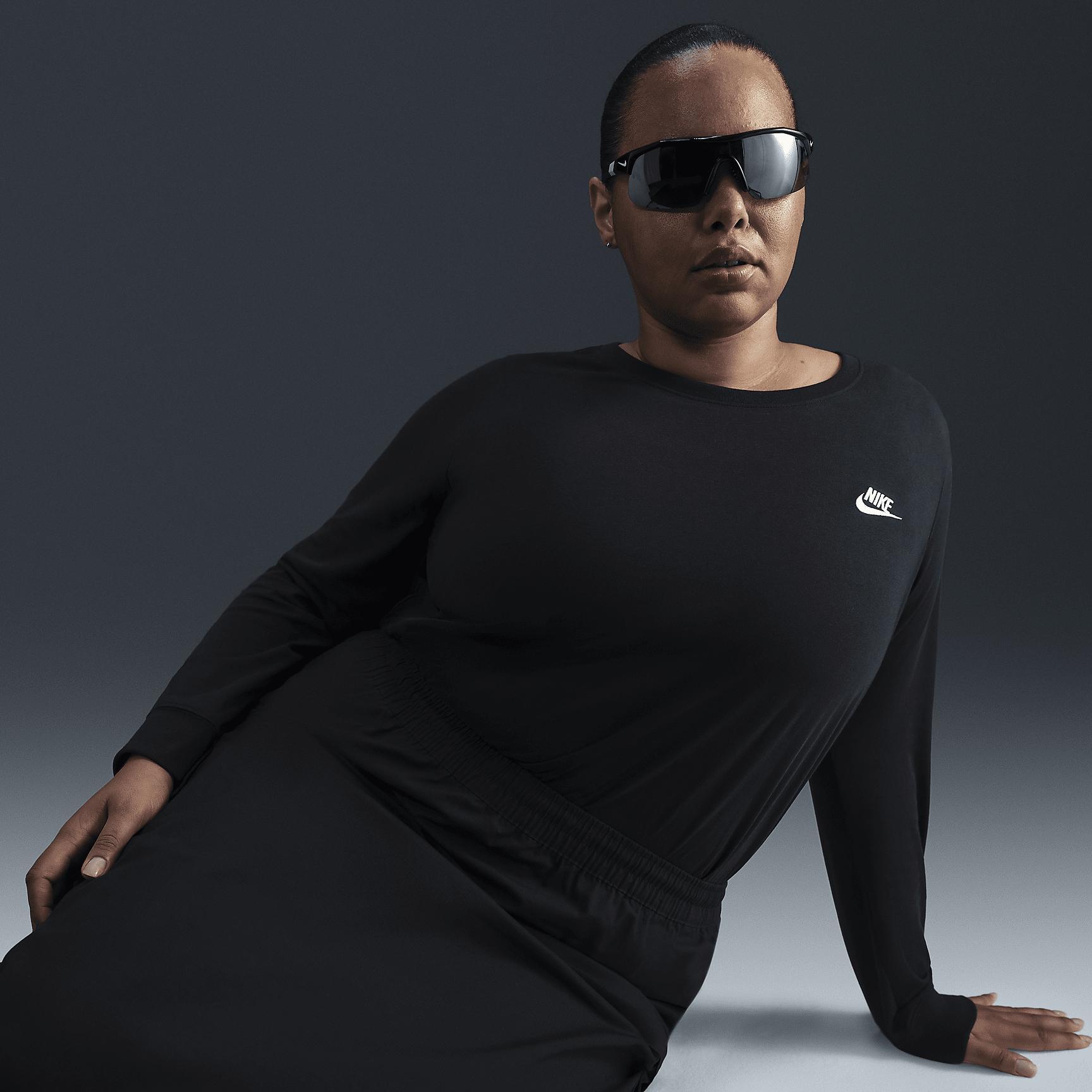Women's Nike Sportswear Club Long-Sleeve T-Shirt (Plus Size) Product Image