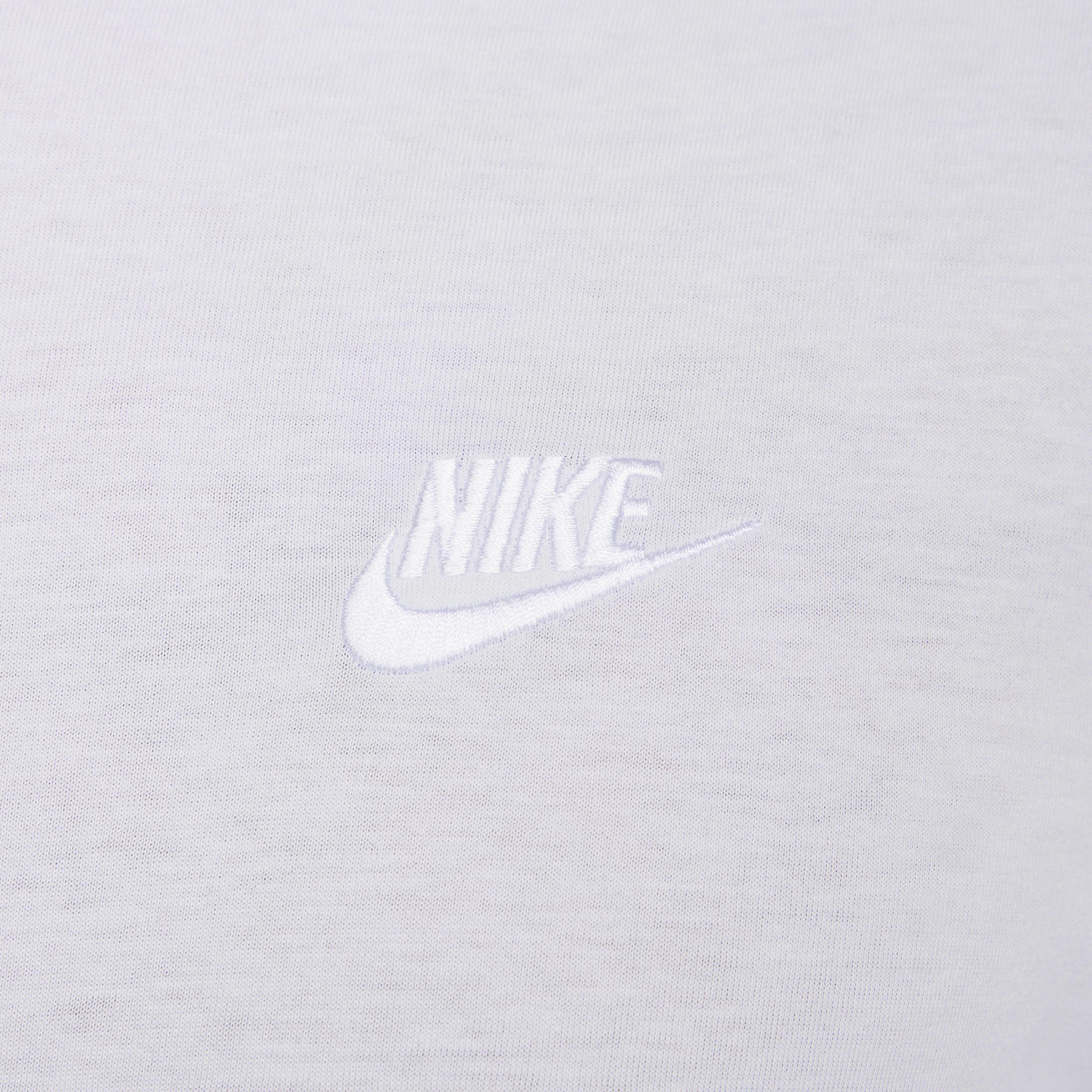 Men's Nike Sportswear Club T-Shirt Product Image