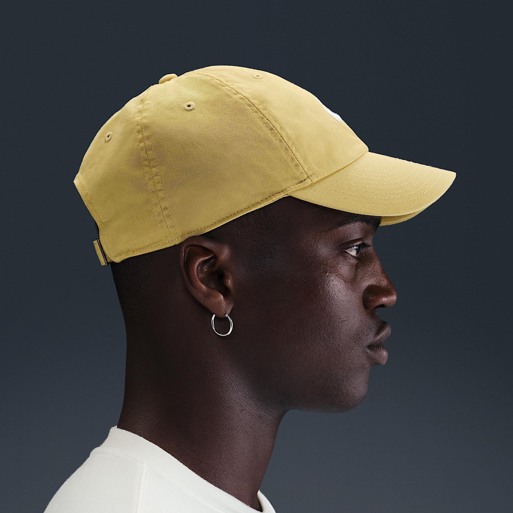 Nike Unisex Club Unstructured Futura Wash Cap | FB5368-464 Product Image