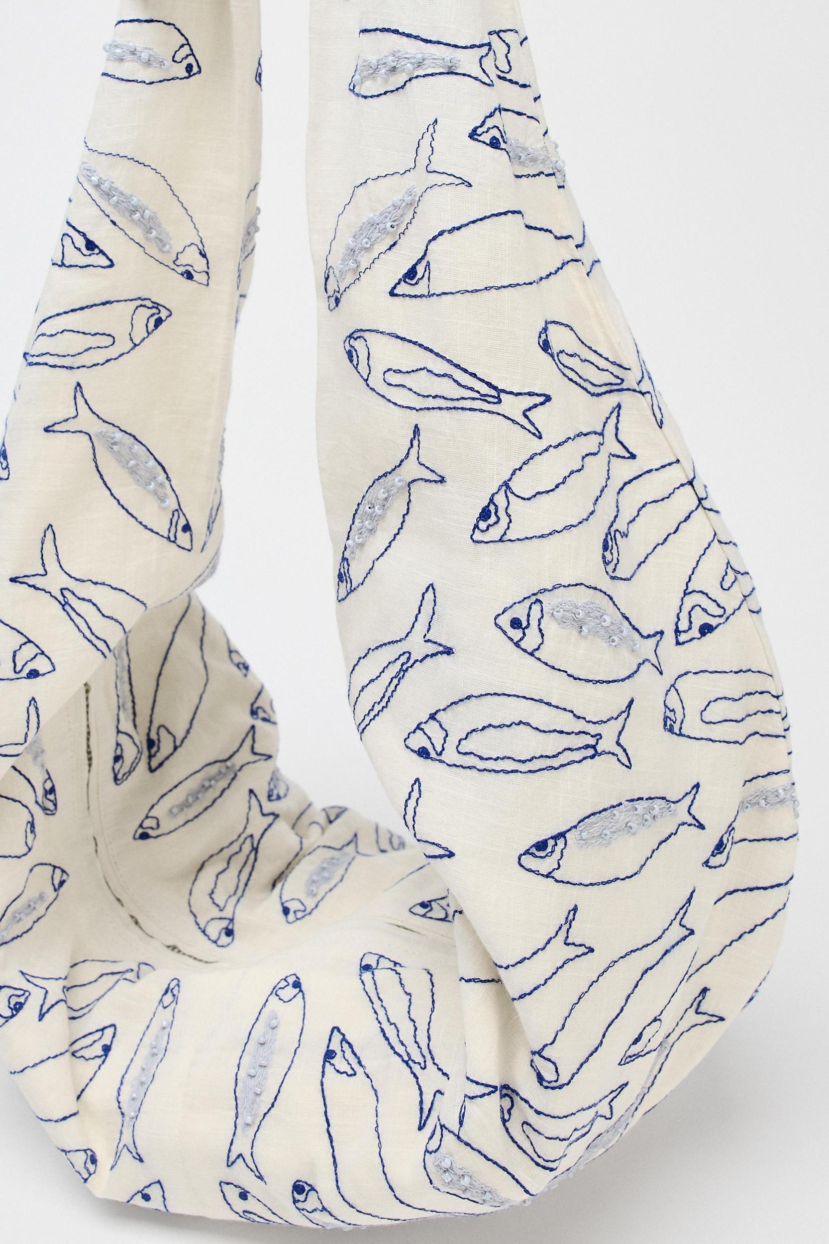 BOW PRINT BAG Product Image