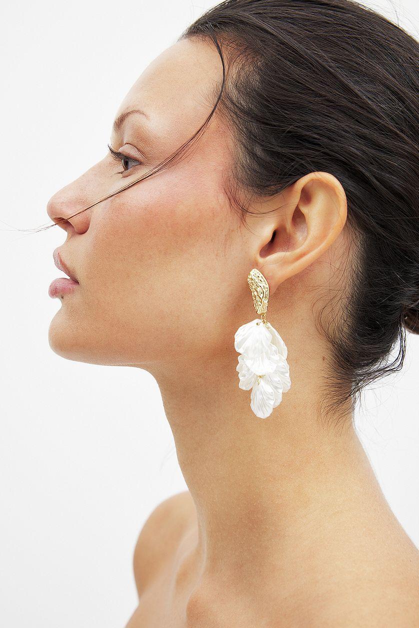 Petal Earrings Product Image