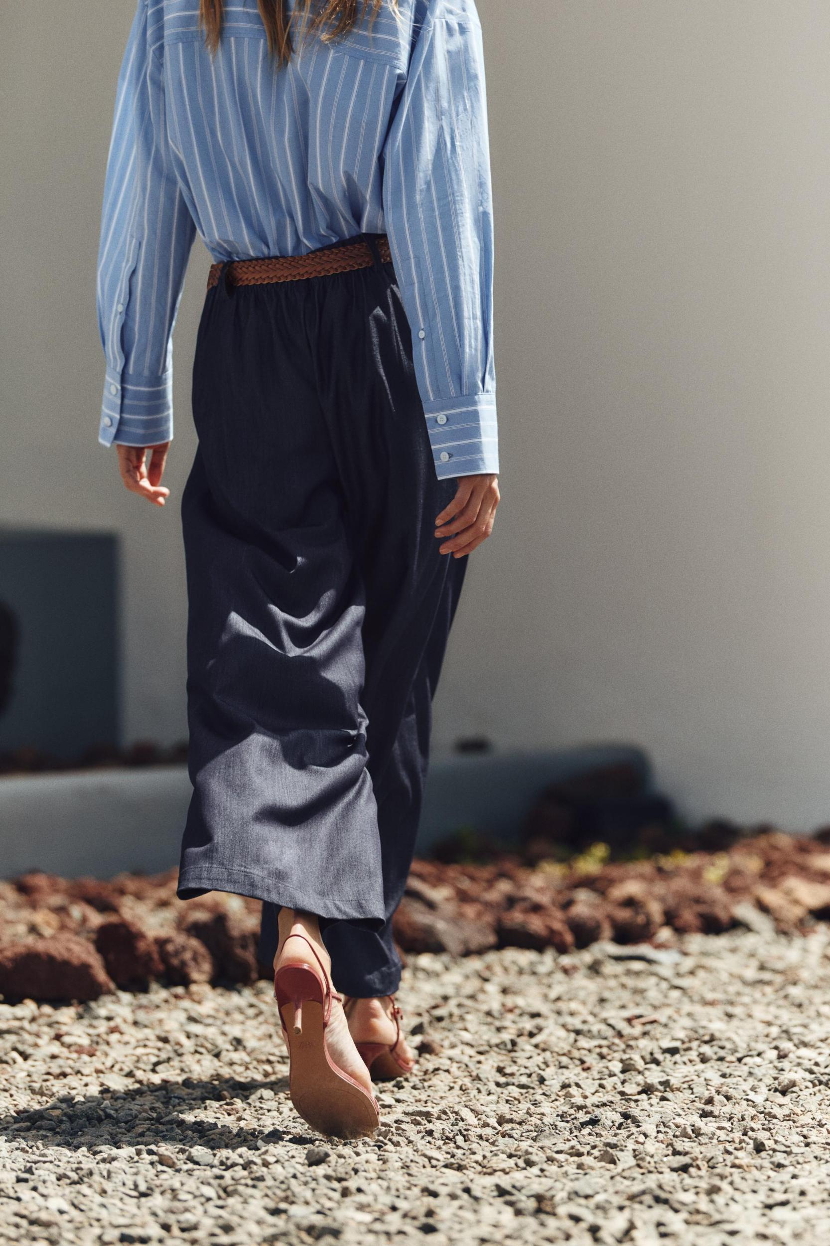 WIDE LEG BELTED PANTS Product Image