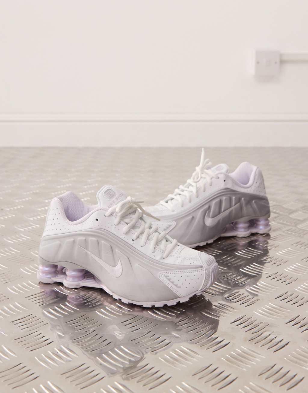 Nike Shox R4 sneakers in white, silver and lilac Product Image