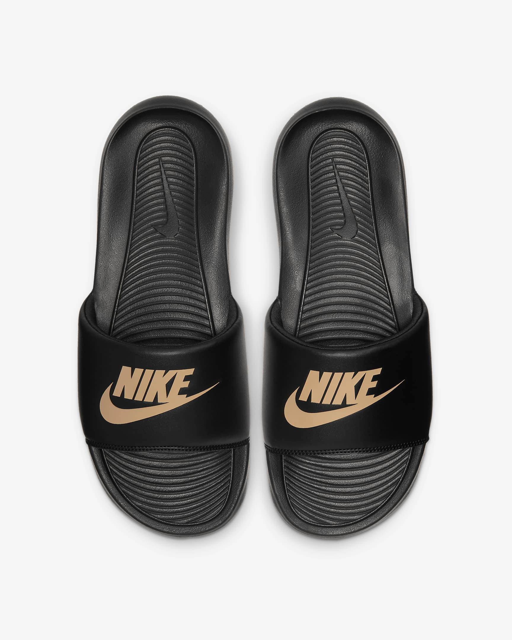 Nike Men's Victori One Slides Product Image