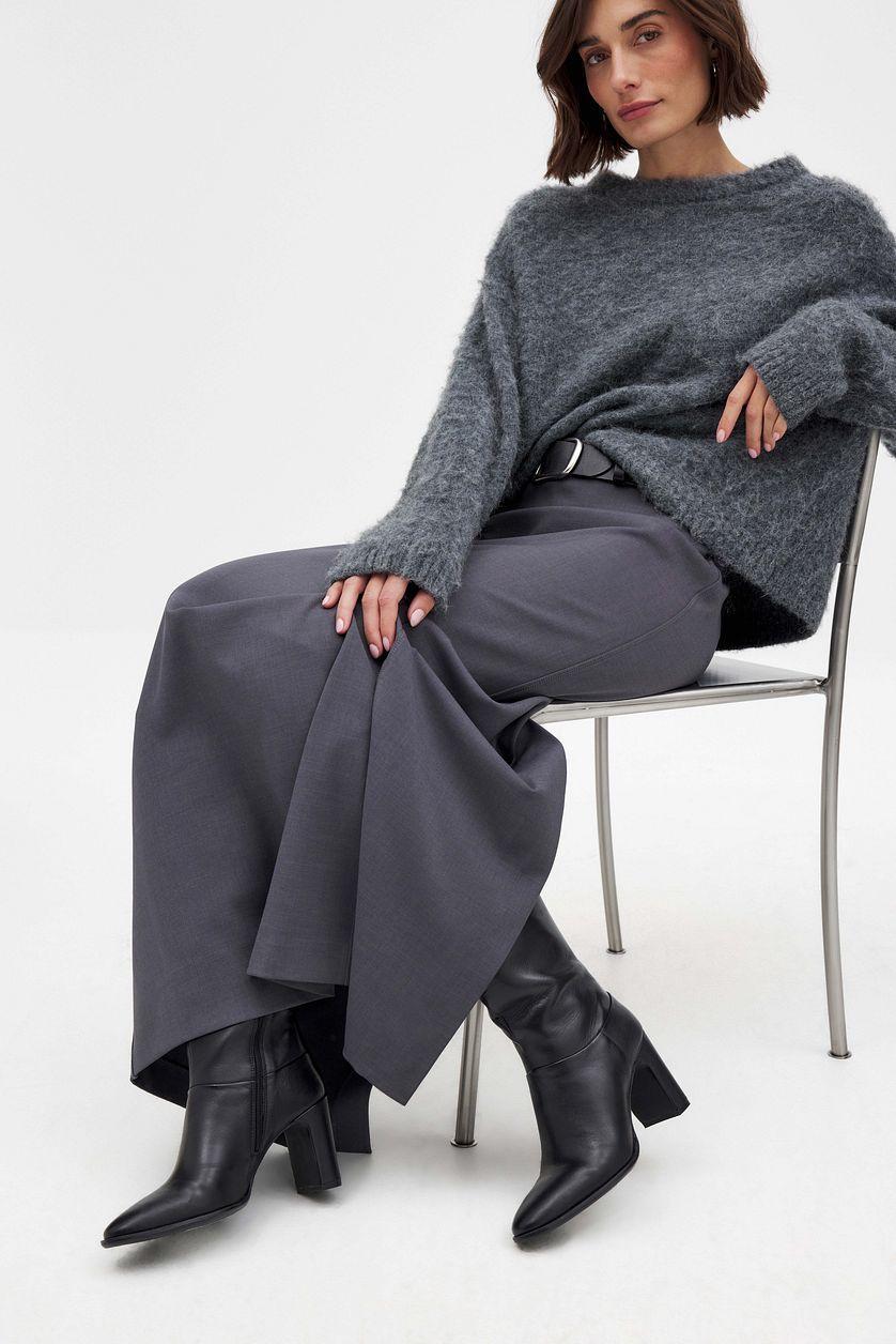 Rounded Toe Leather Knee High Boots Product Image