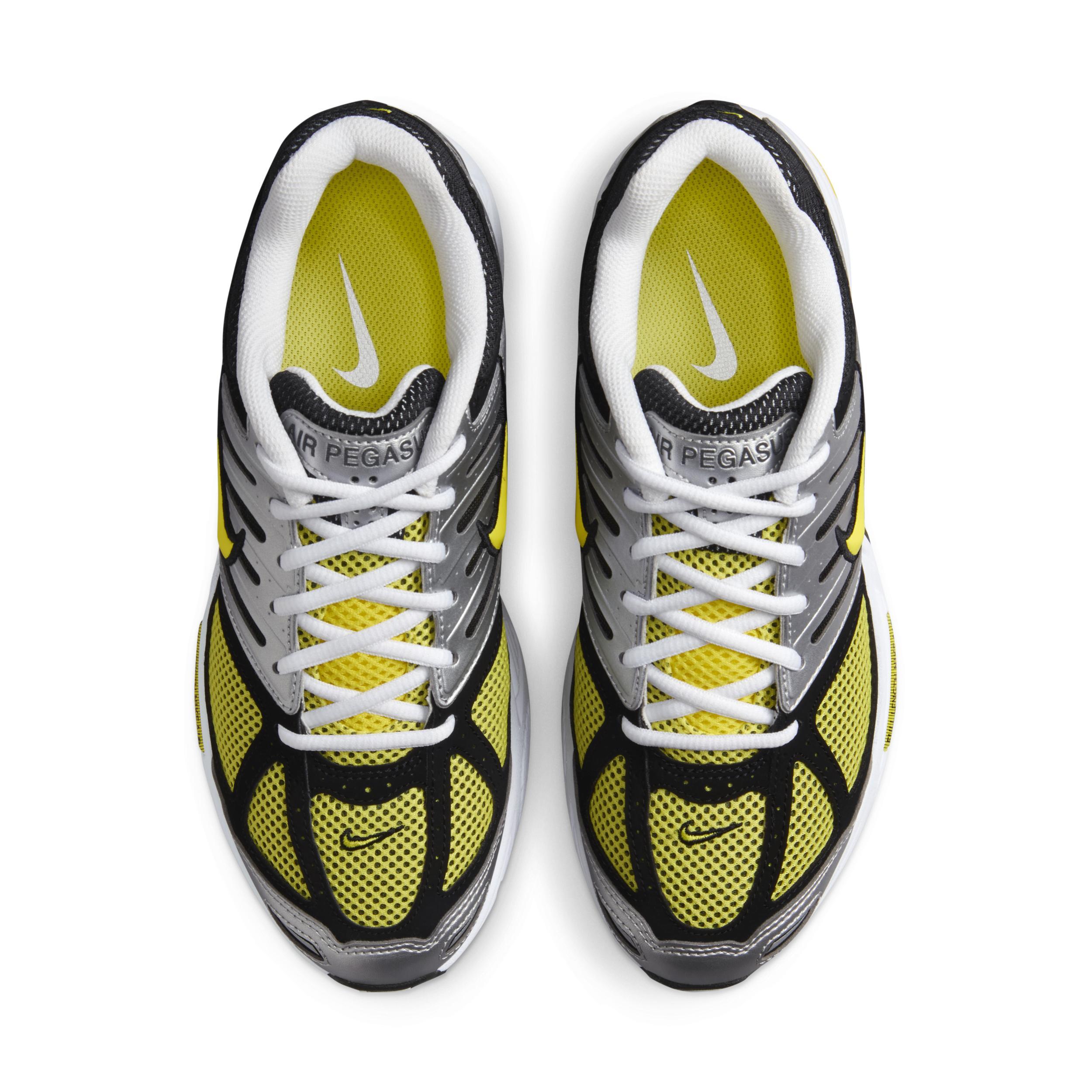 Nike Women's Air Pegasus 2005 Shoes Product Image