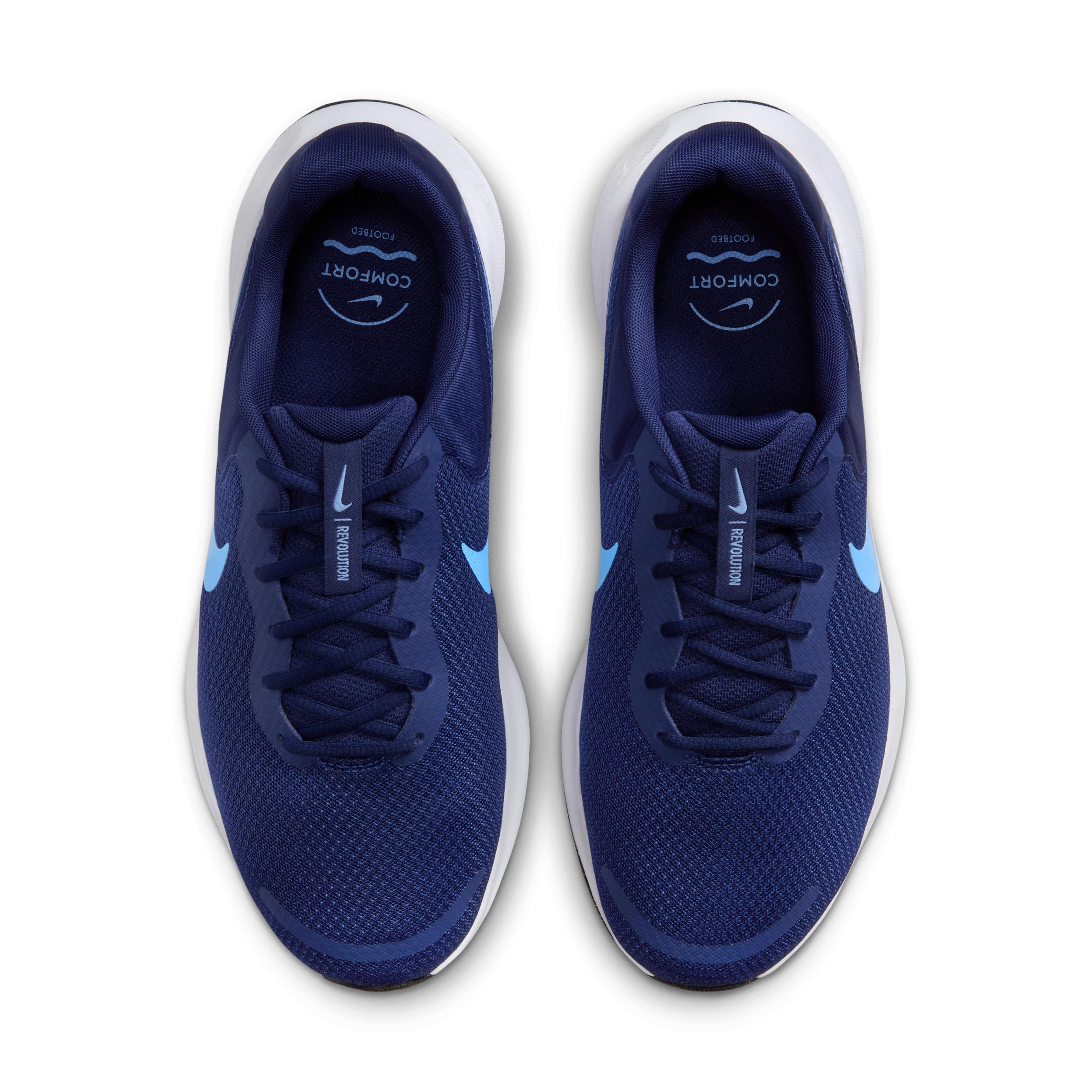 Nike Men's Revolution 7 Road Running Shoes (Extra Wide) Product Image