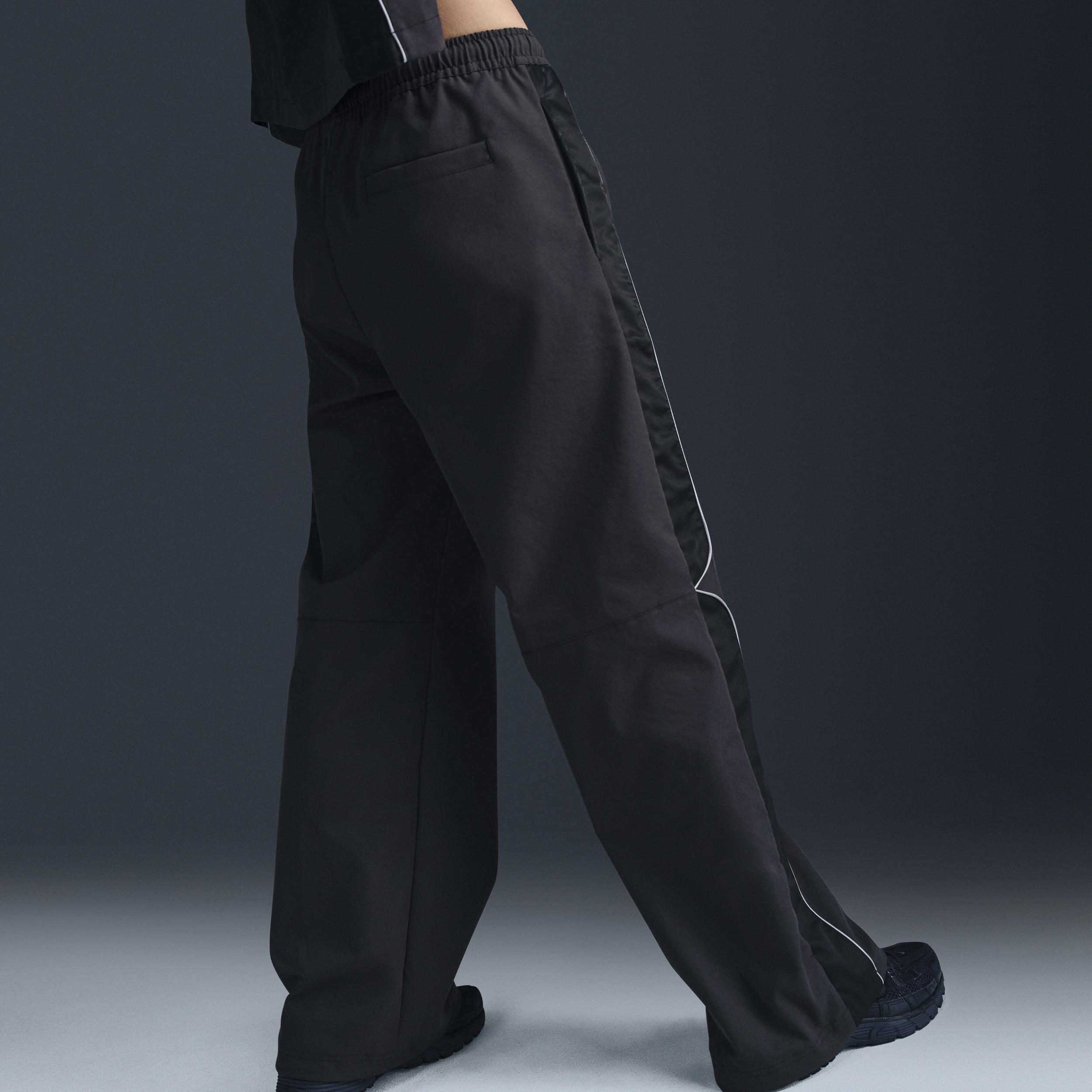 Nike Sportswear Women's Woven Pants Product Image