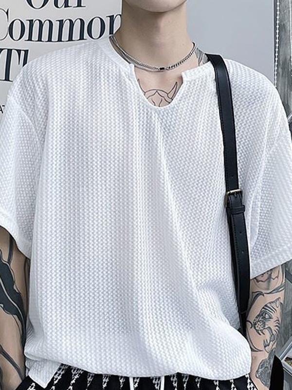 Men's Solid Mesh Notched Neck Short Sleeve Tee Product Image