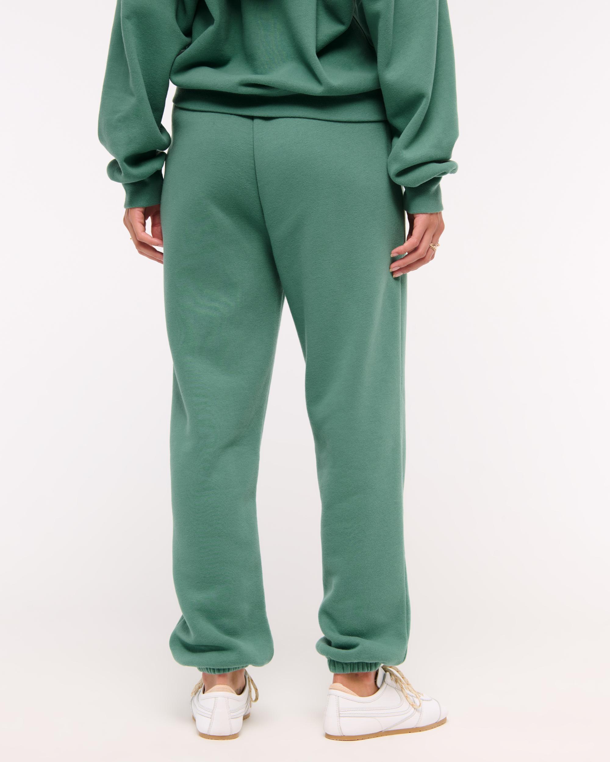 Essential Sunday Sweatpant Product Image