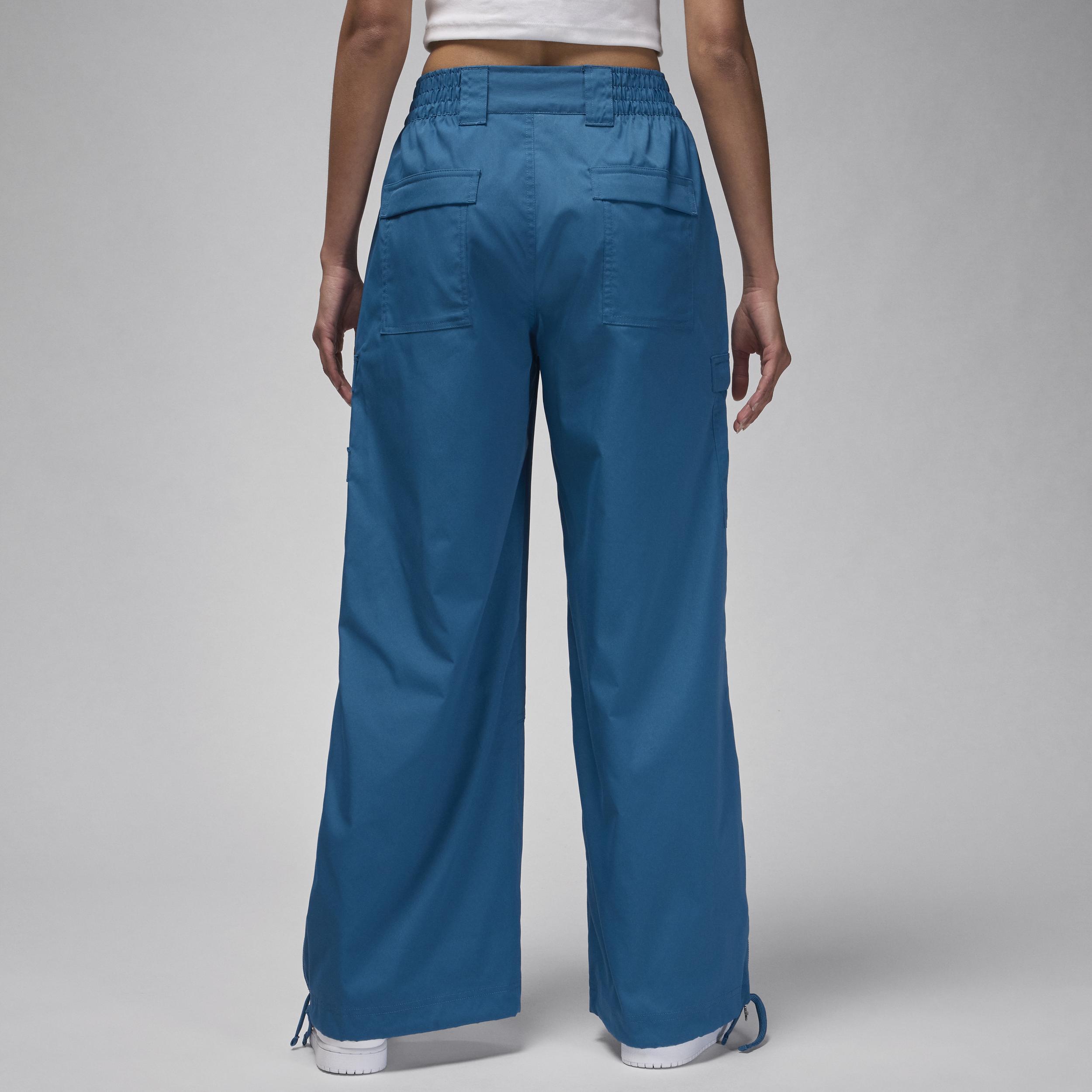 Womens Chicago Cargo Pants Product Image