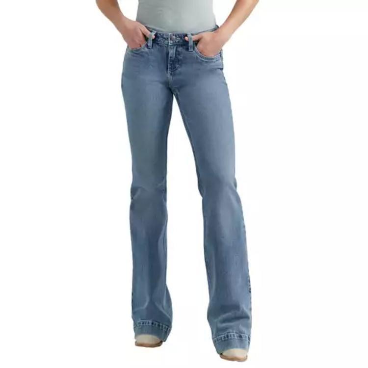 Wrangler Retro® Ladies' Mae MR Donna Light Wash Trouser Jeans Product Image