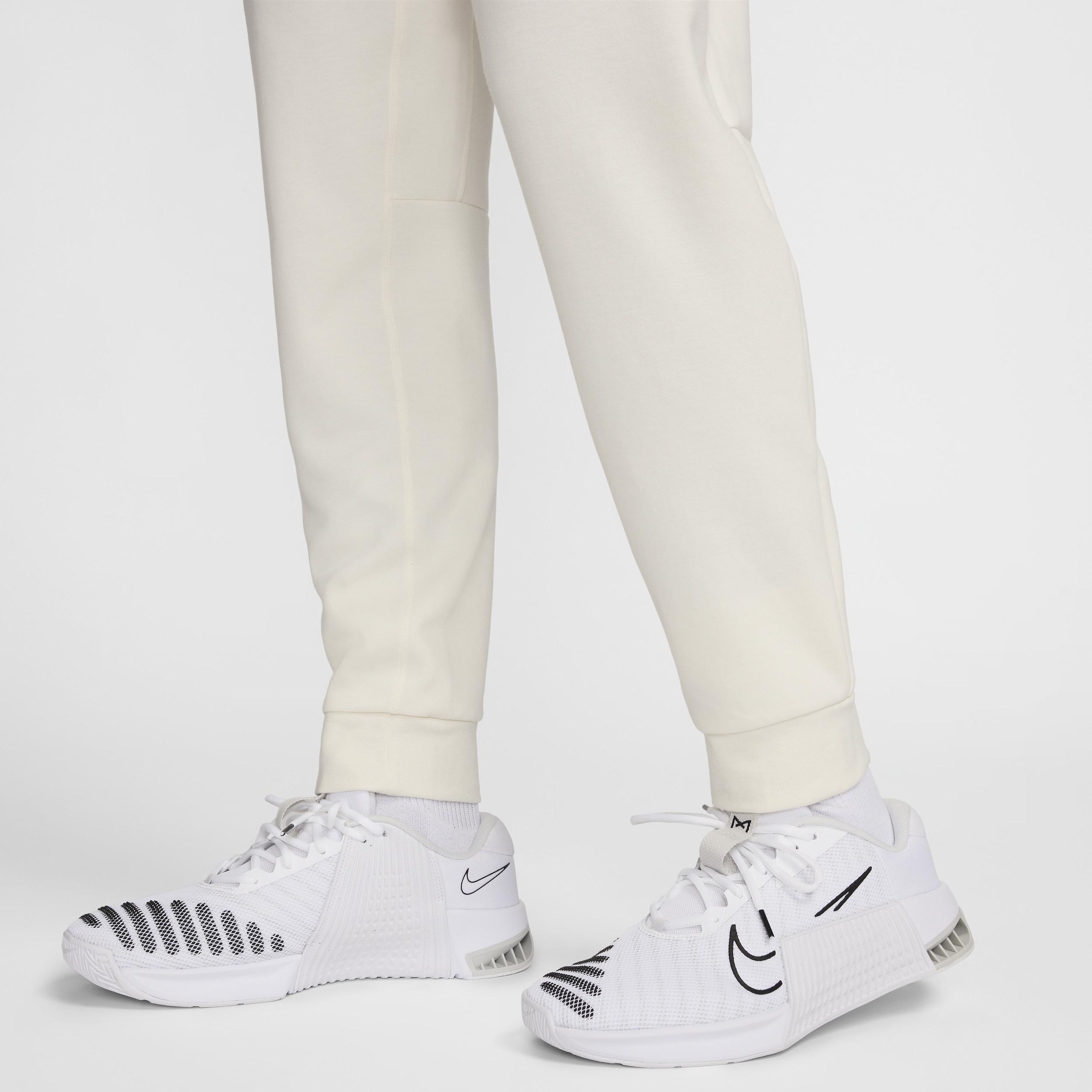 Nike Men's Primary Fleece Dri-FIT UV Performance Jogger Pants Product Image