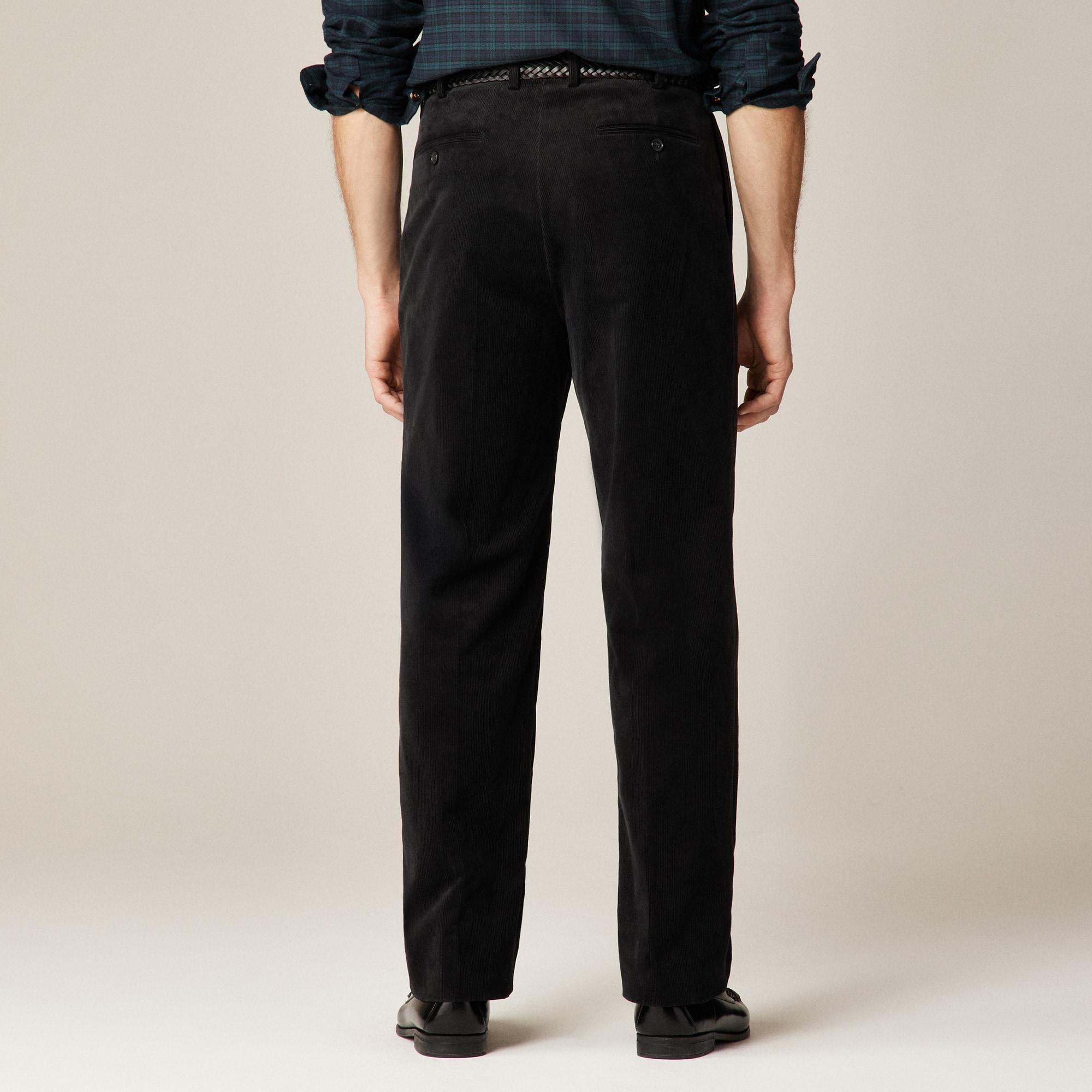 Relaxed-fit double-pleated trouser in Italian corduroy Product Image