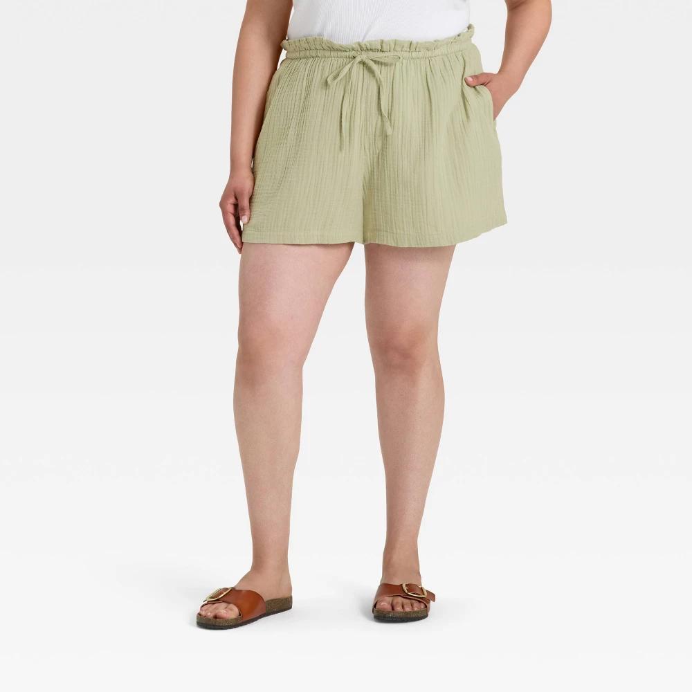 Women's High-Rise Pull-On Shorts - Universal Thread™ Cream 3X Product Image