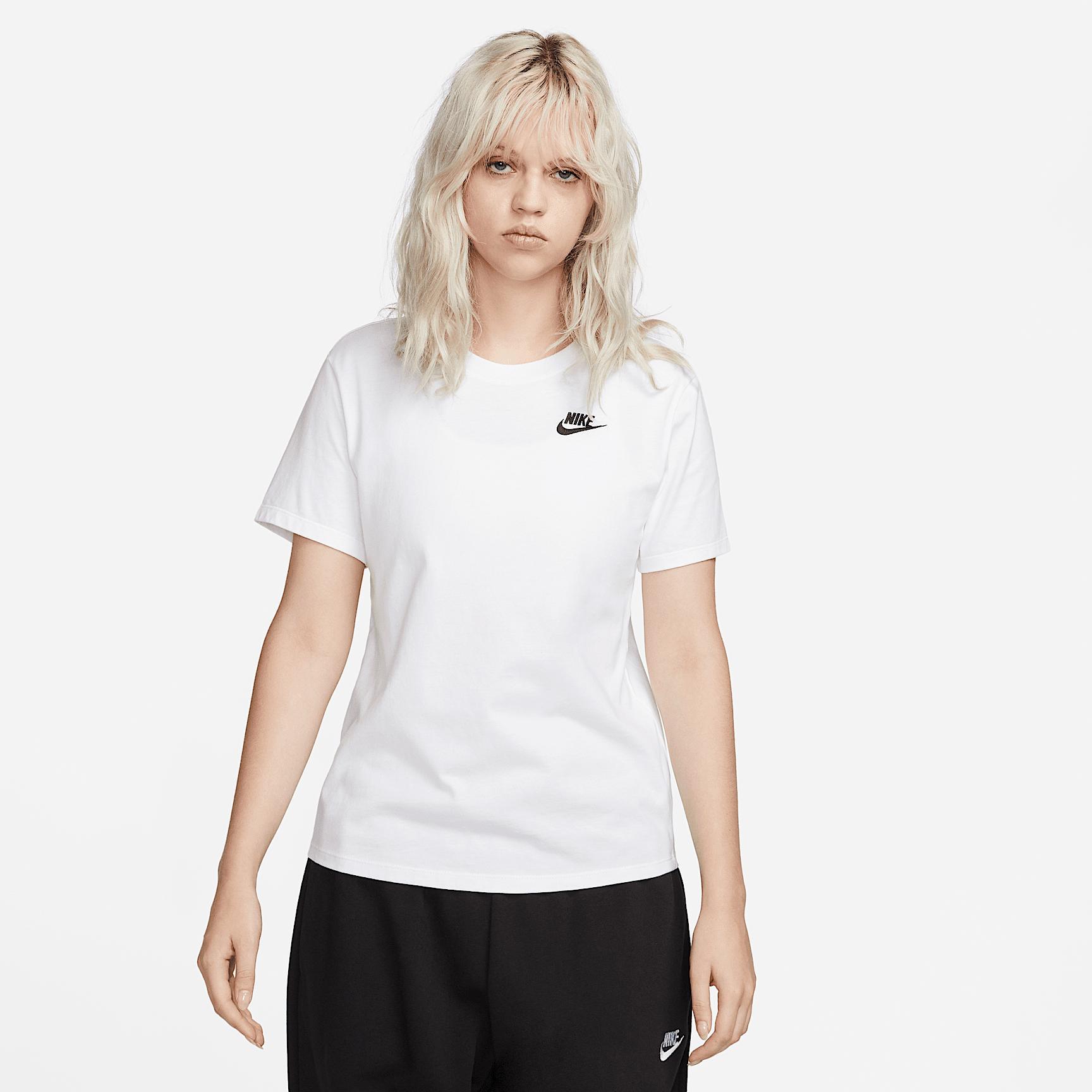 Women's Nike Sportswear Club Essentials T-Shirt Product Image