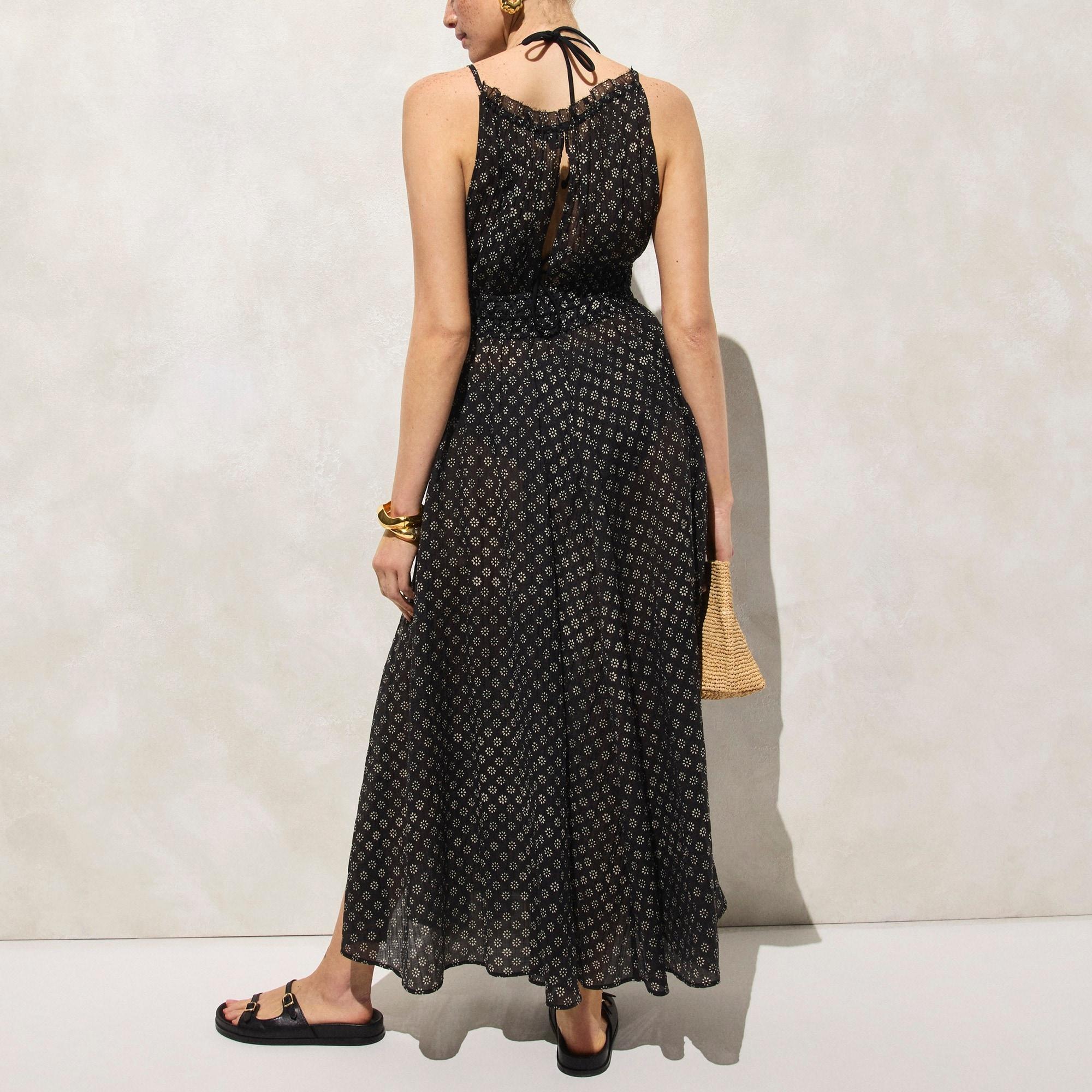 Crinkled maxi dress in block print Product Image