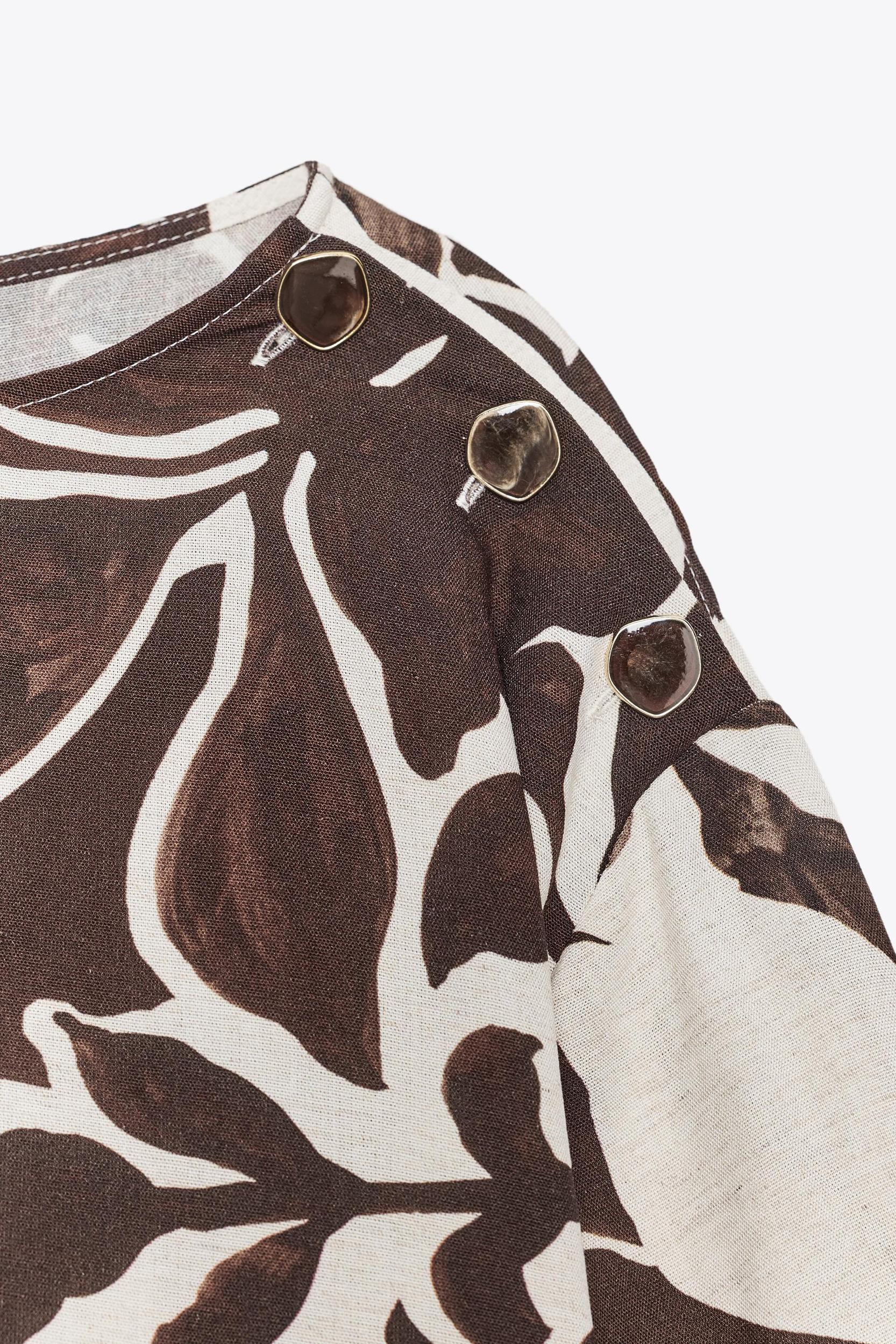 FLORAL PRINT TOP Product Image