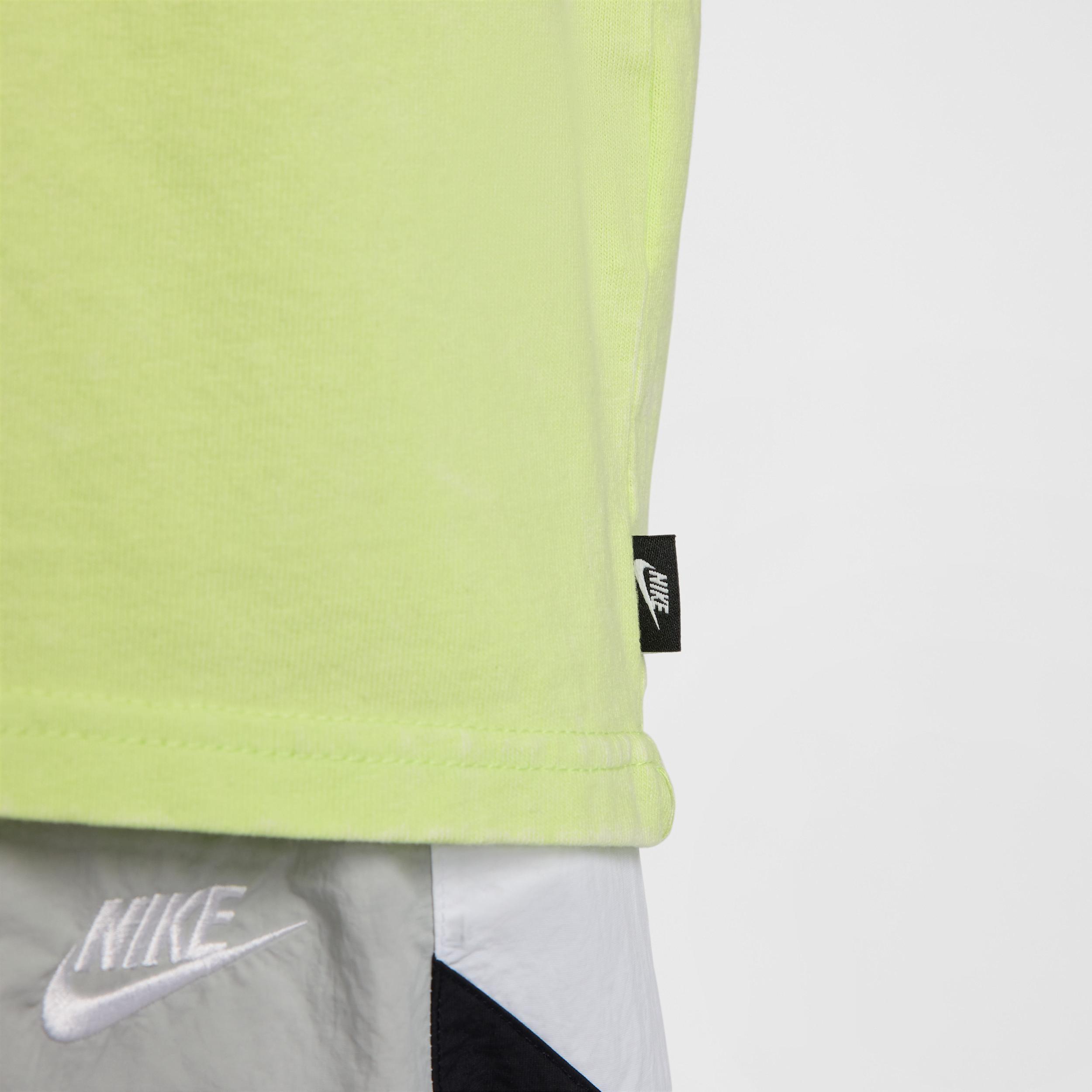 Men's Nike Sportswear Premium Essentials Max90 T-Shirt Product Image