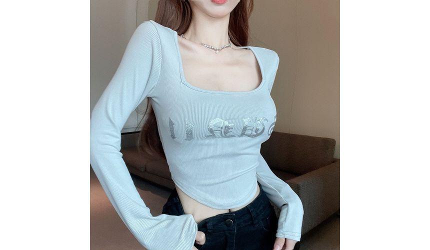 Long-Sleeve Square Neck Lettering Cropped T-Shirt Product Image