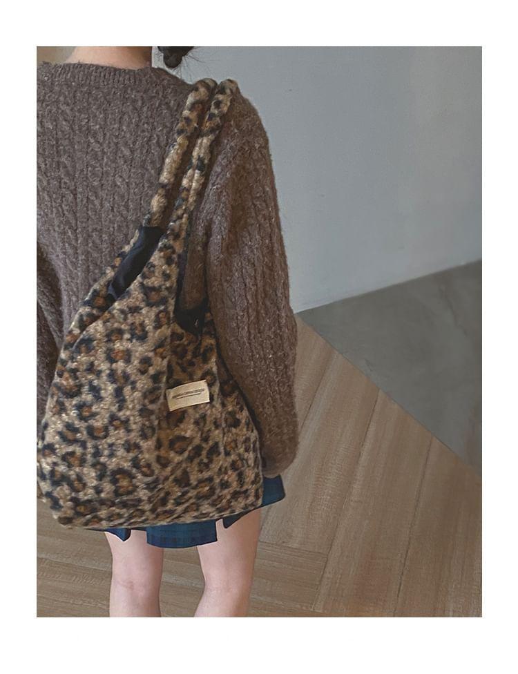 Leopard Print Fluffy Tote Bag Product Image