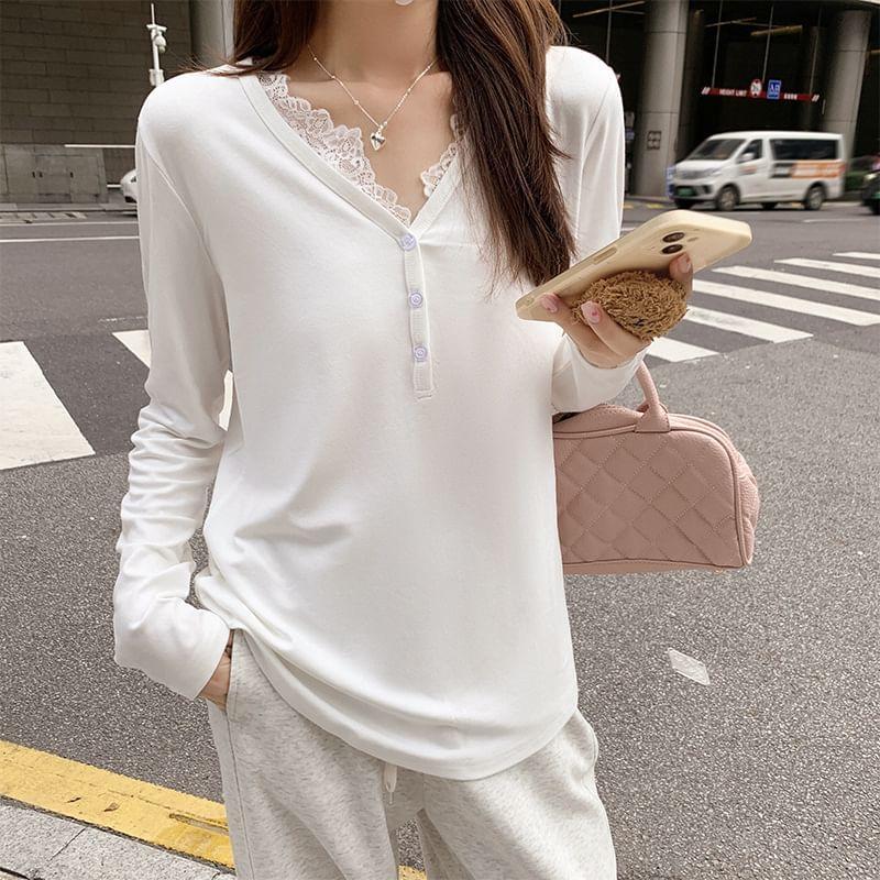 Long-Sleeve V-Neck Plain T-Shirt Product Image