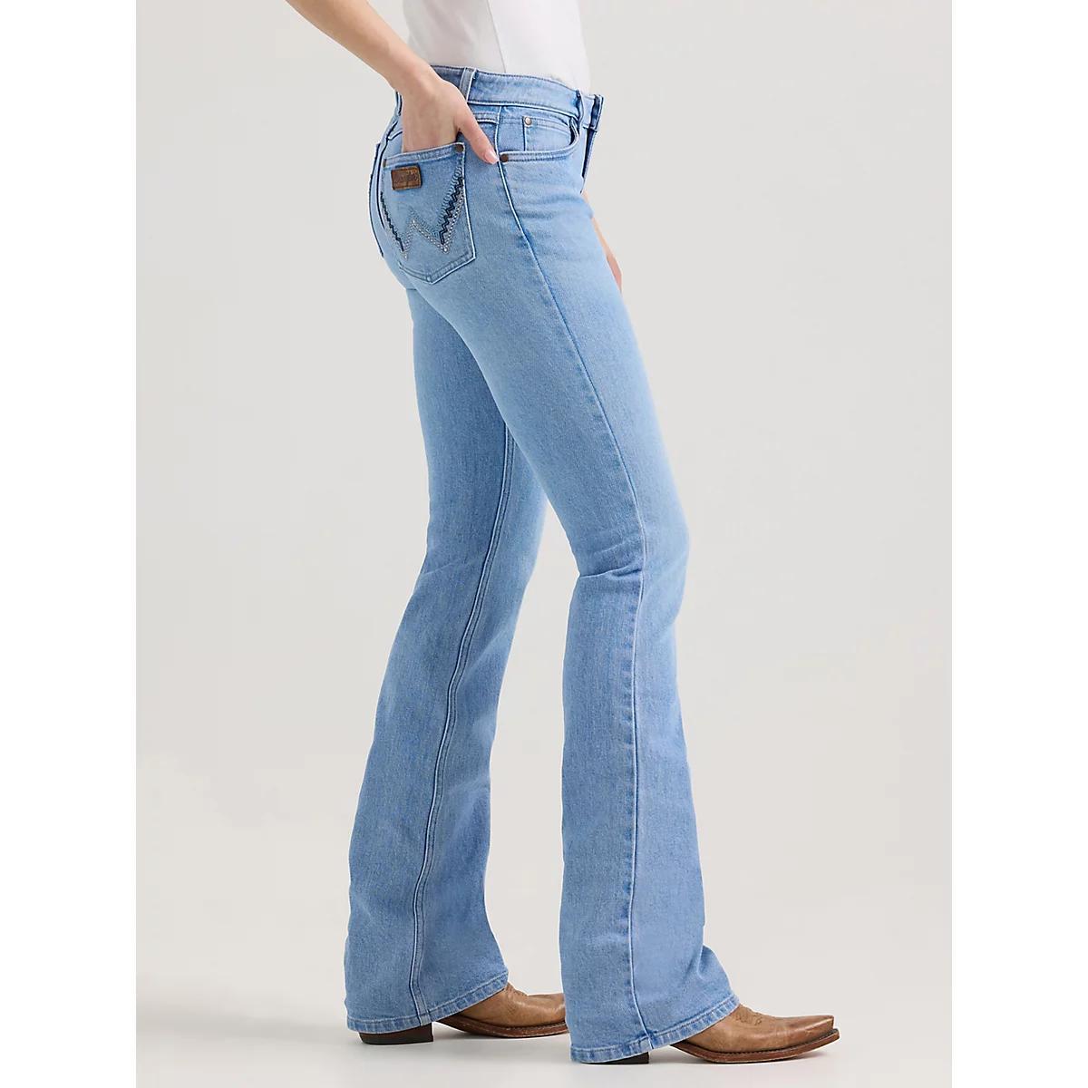 Women's Wrangler Retro® Mae Mid Rise Bootcut Jean in Khloe Product Image