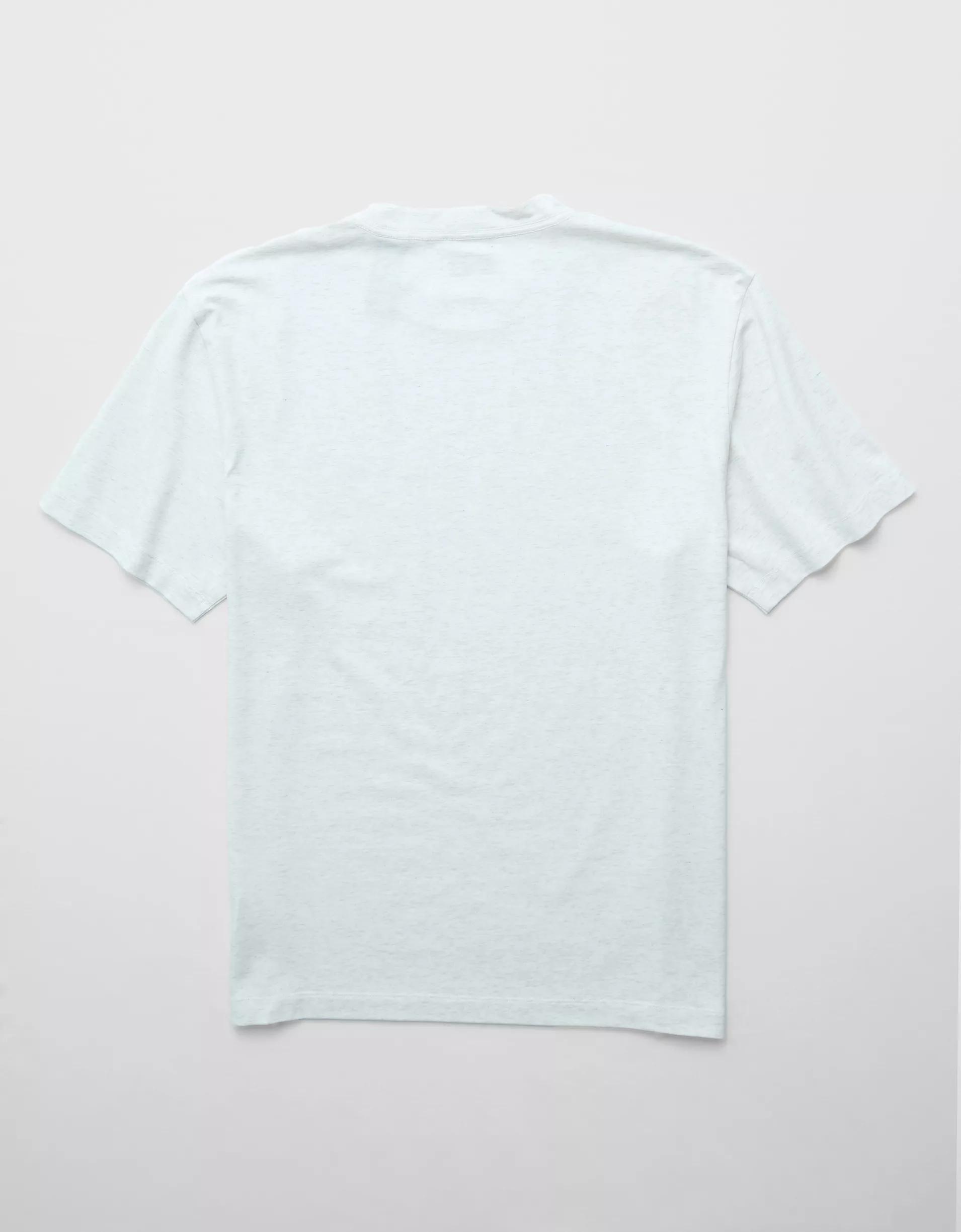 AE 24/7 Club T-Shirt Product Image