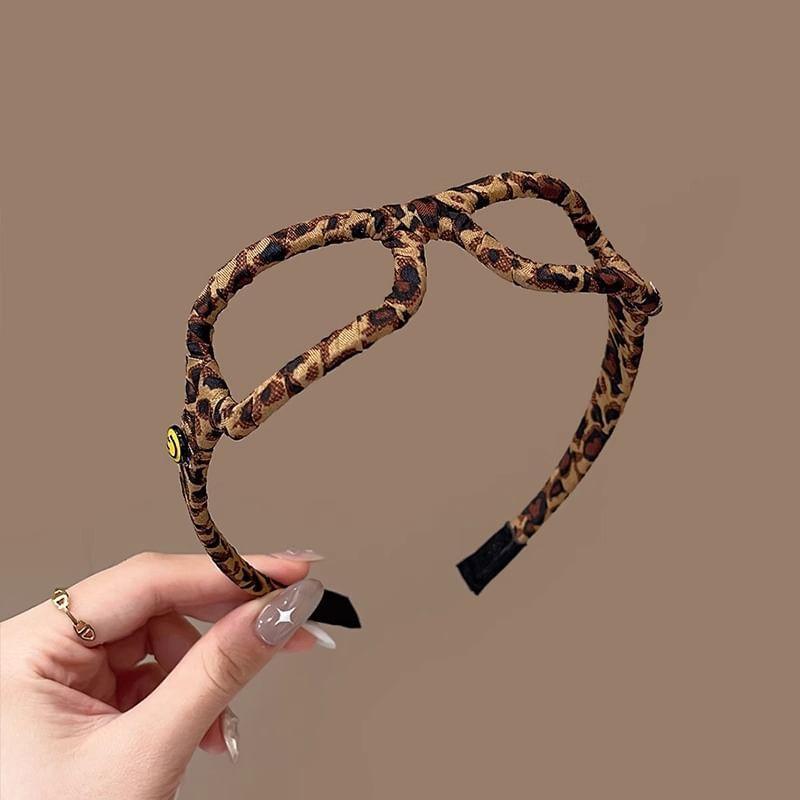 Leopard Print Eyeglass Headband Product Image