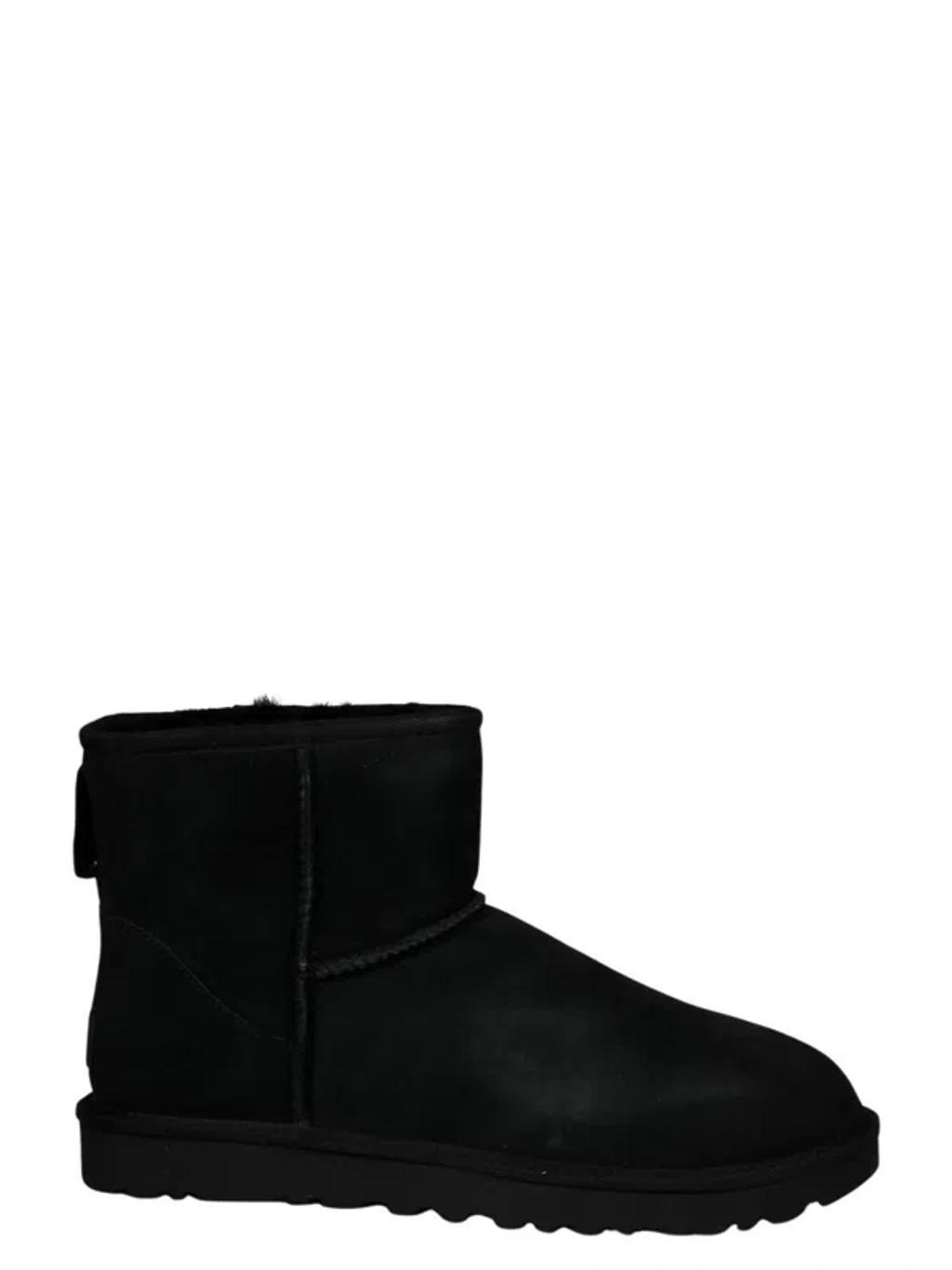 Suede Classic Mini Ii Boots In Black Product Image