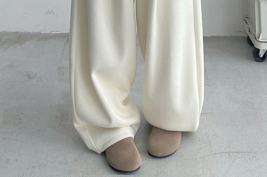 Elastic Waist Plain Wide Leg Sweatpants Product Image