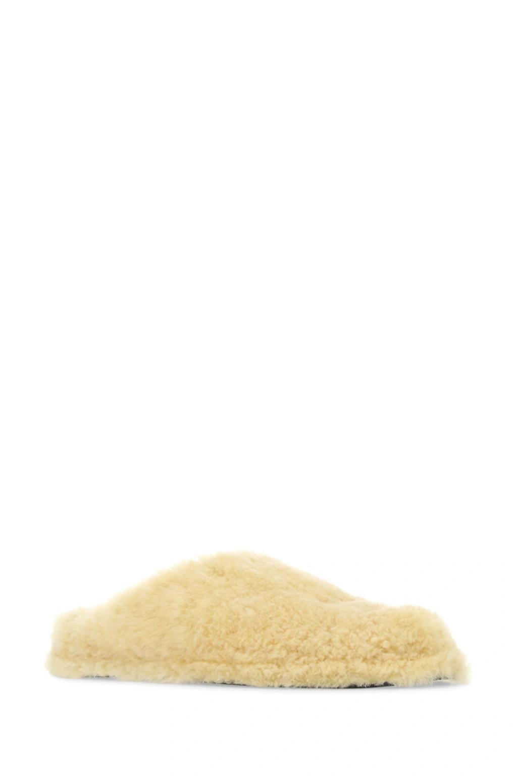 Slippers-40 Nd  Female In Yellow Product Image