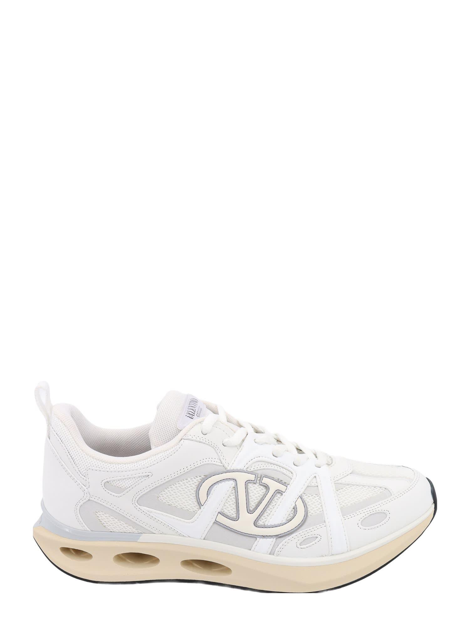 VALENTINO GARAVANI Vlogo Easyjog Low-top Sneaker In Calfskin And Fabric In Zgz Bianco Bian Product Image