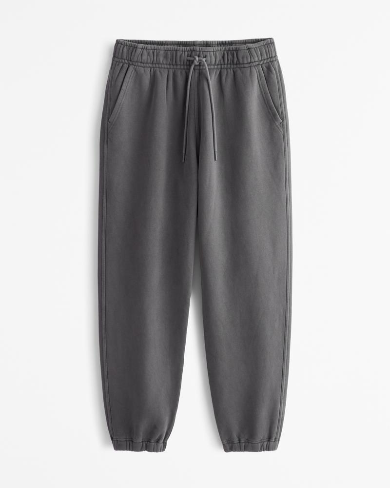 Essential Sweatpant Product Image