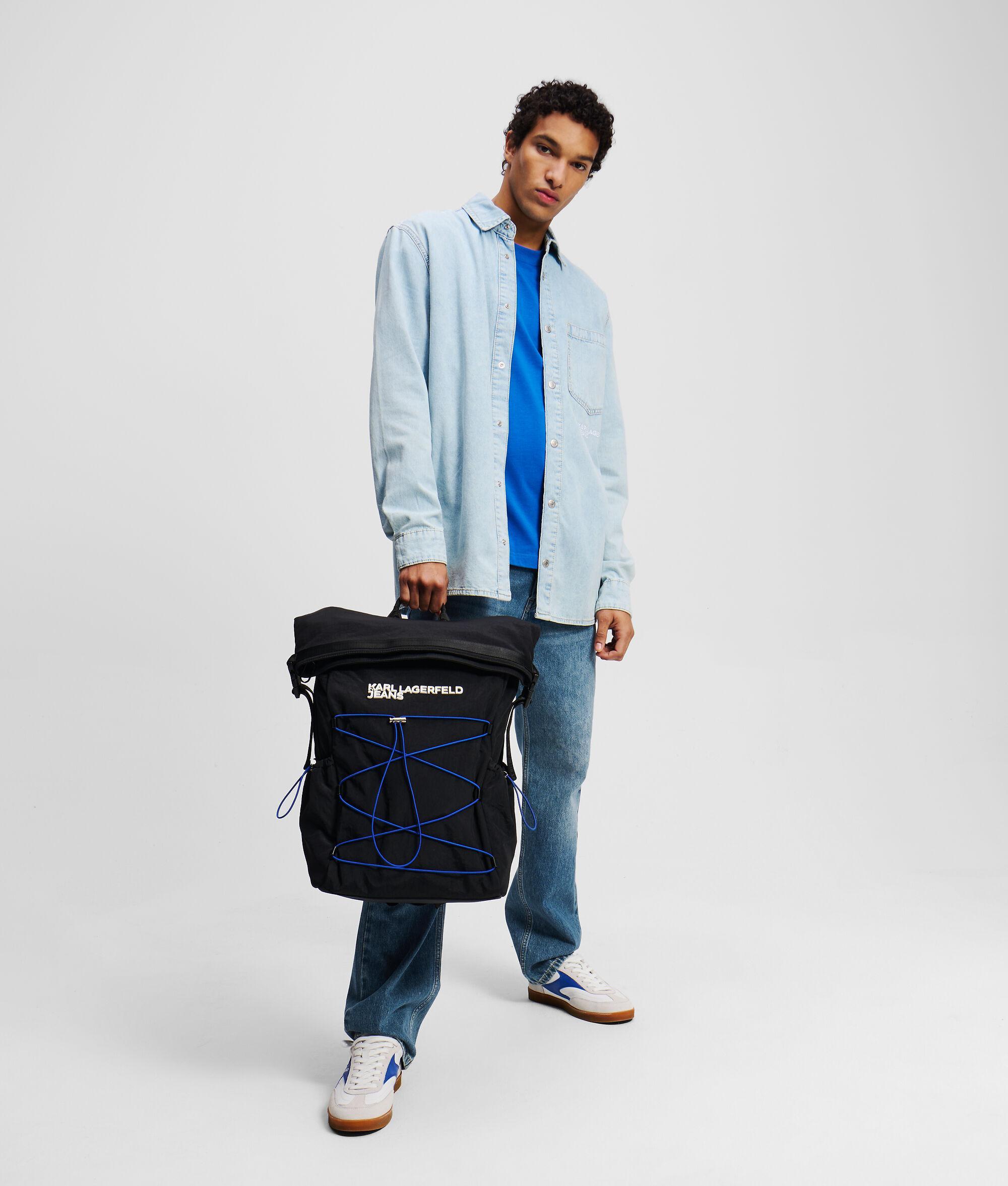 STRAIGHT JEANS Product Image