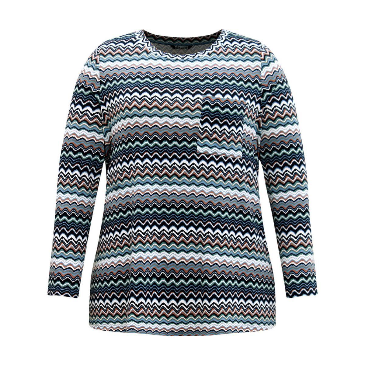 Plus Size Contrast Wave Striped Patched Pocket T-shirt Multicolor Women Casual Printed Geometric Round Neck Dailywear T-shirts BloomChic 26/4X Product Image