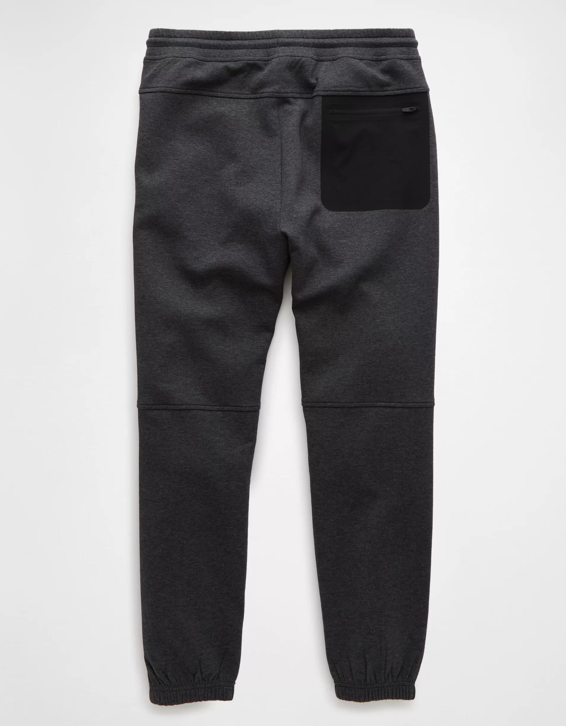 AE 24/7 Tech Fleece Jogger Product Image