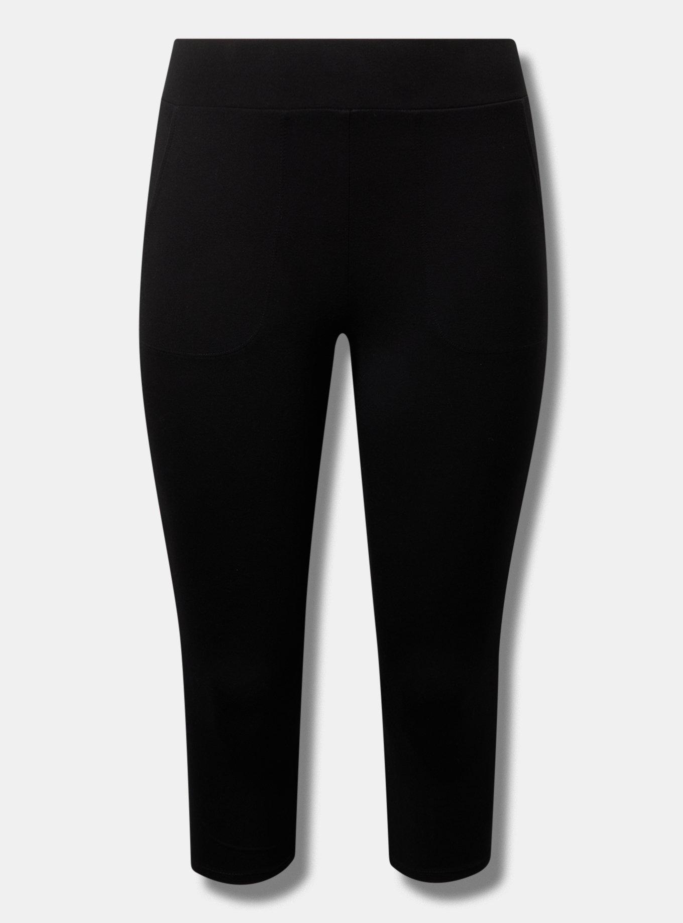 Capri Pocket Legging Product Image