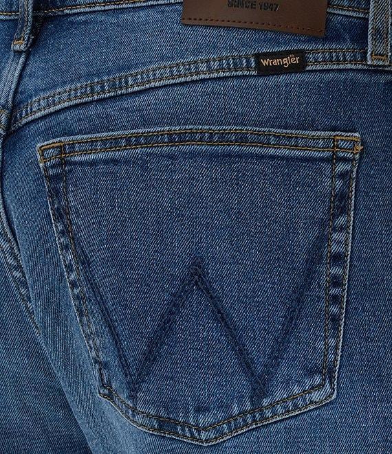Wrangler® Relaxed Fit Straight Leg Flex Jeans Product Image