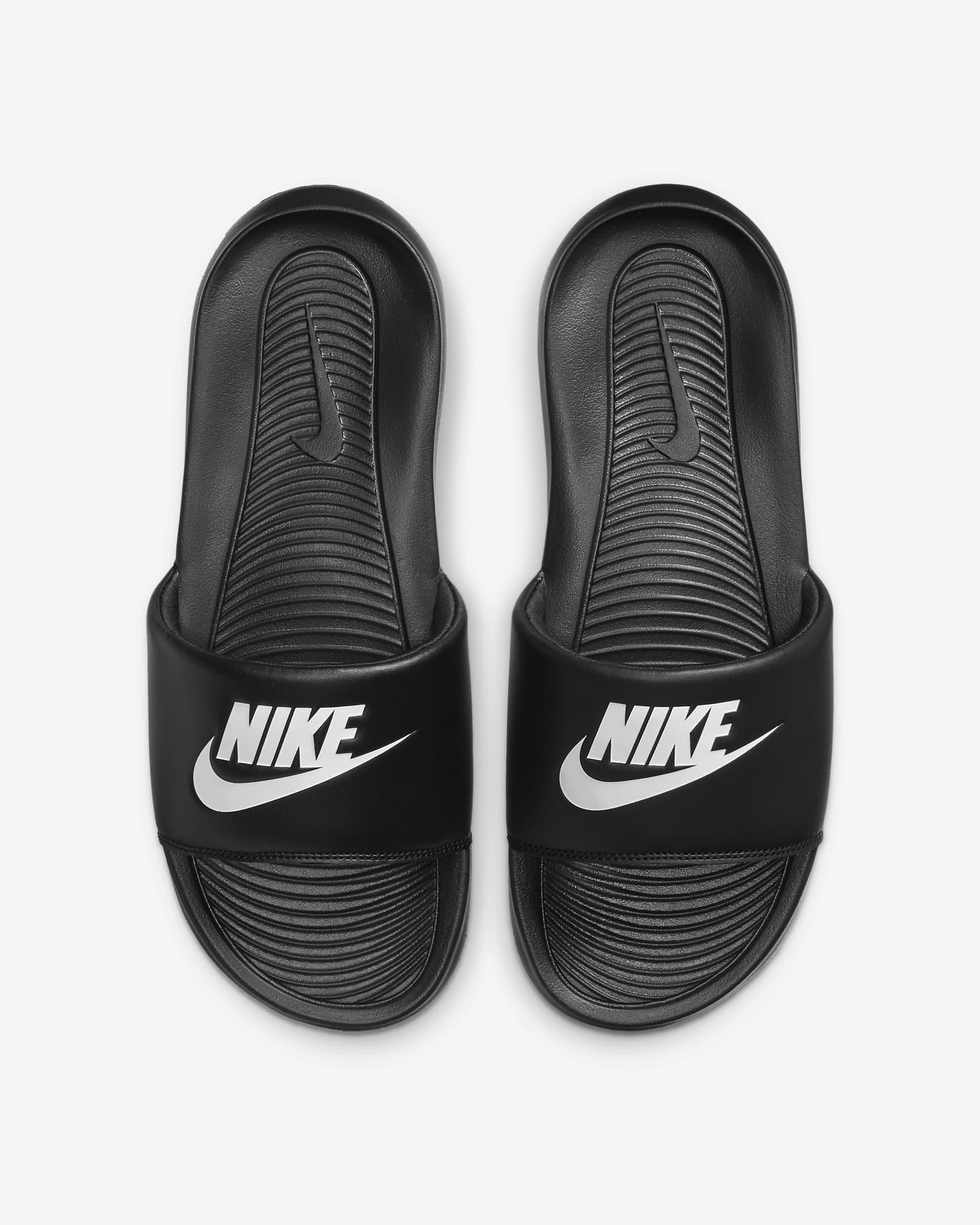 Nike Men's Victori One Slides Product Image