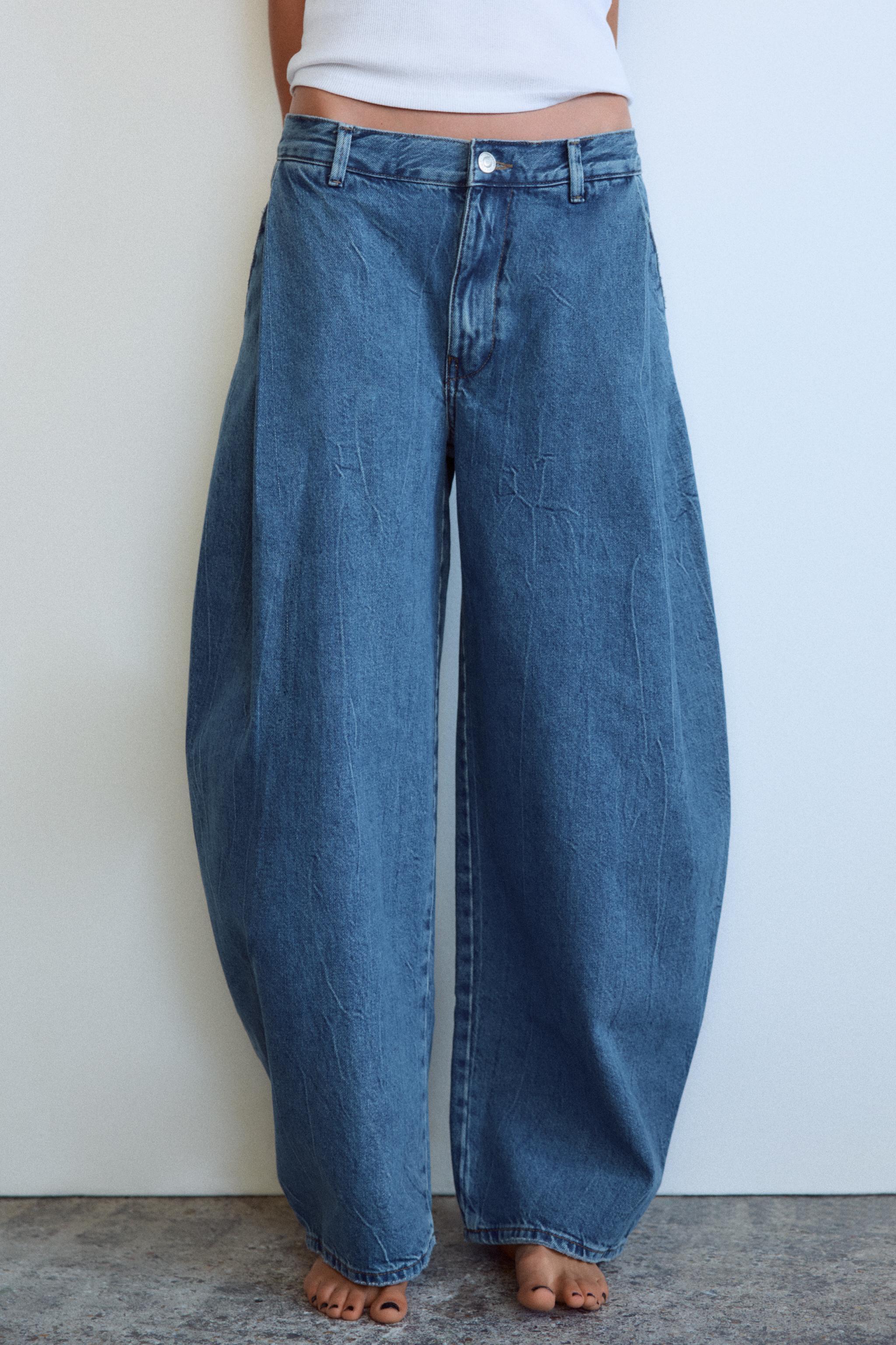 TRF LOW-RISE PLEATED JEANS Product Image