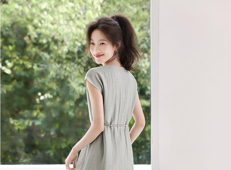 Short-Sleeve Notch Neck Plain Midi A-Line Dress Product Image
